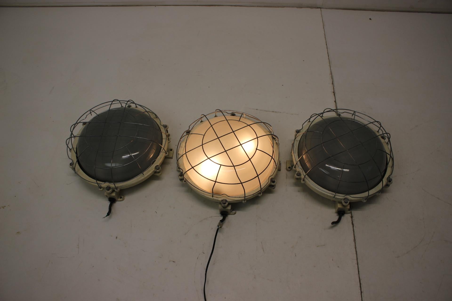 Set of 3 Vintage Industrial Ceiling Lamps Typ 14 620 B, Czechoslovakia, 1960's For Sale 1