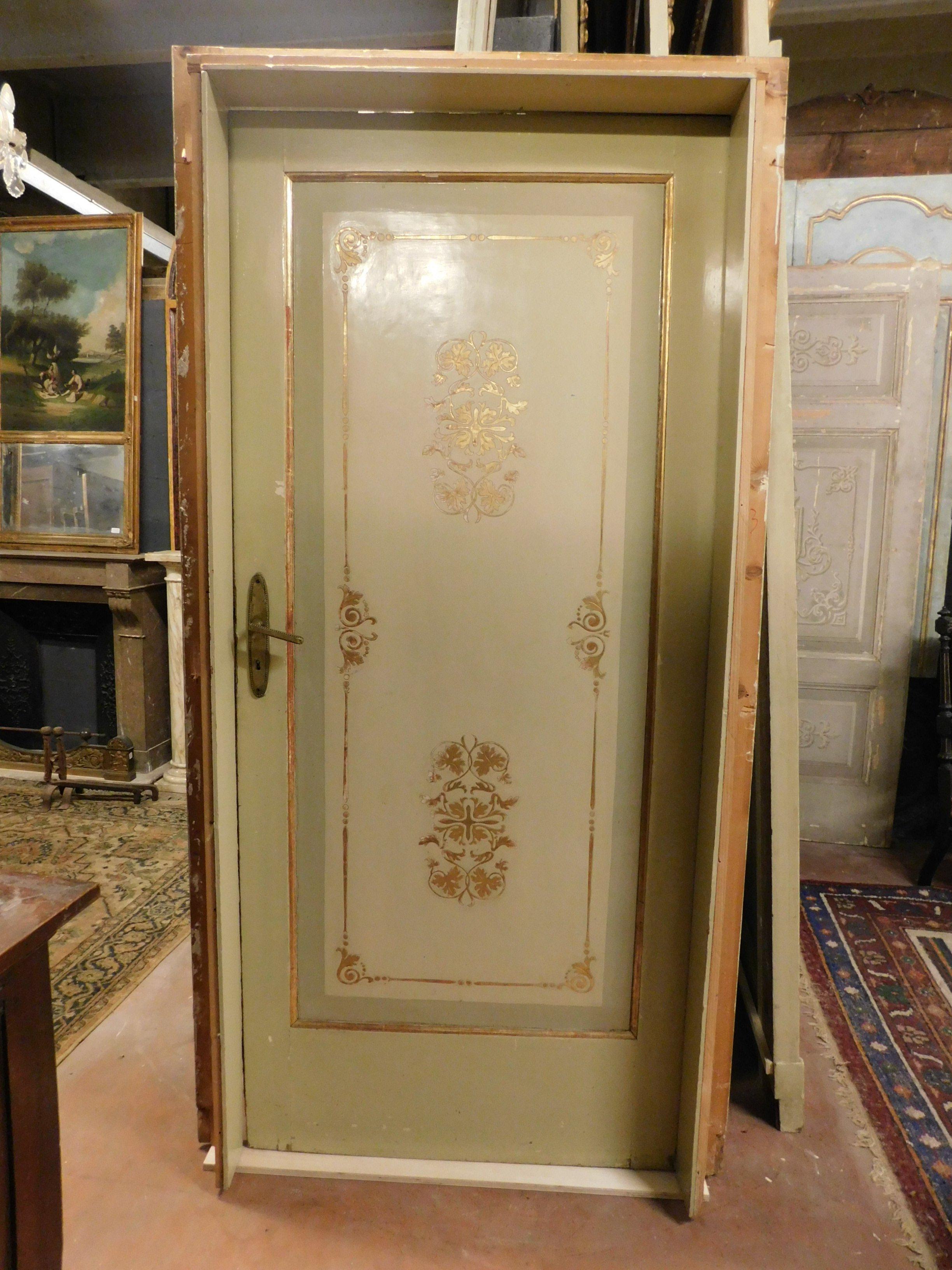 20th Century Set of 3 Vintage Lacquered/Gilded Doors, Complete with Frame, Early '900 Italy For Sale
