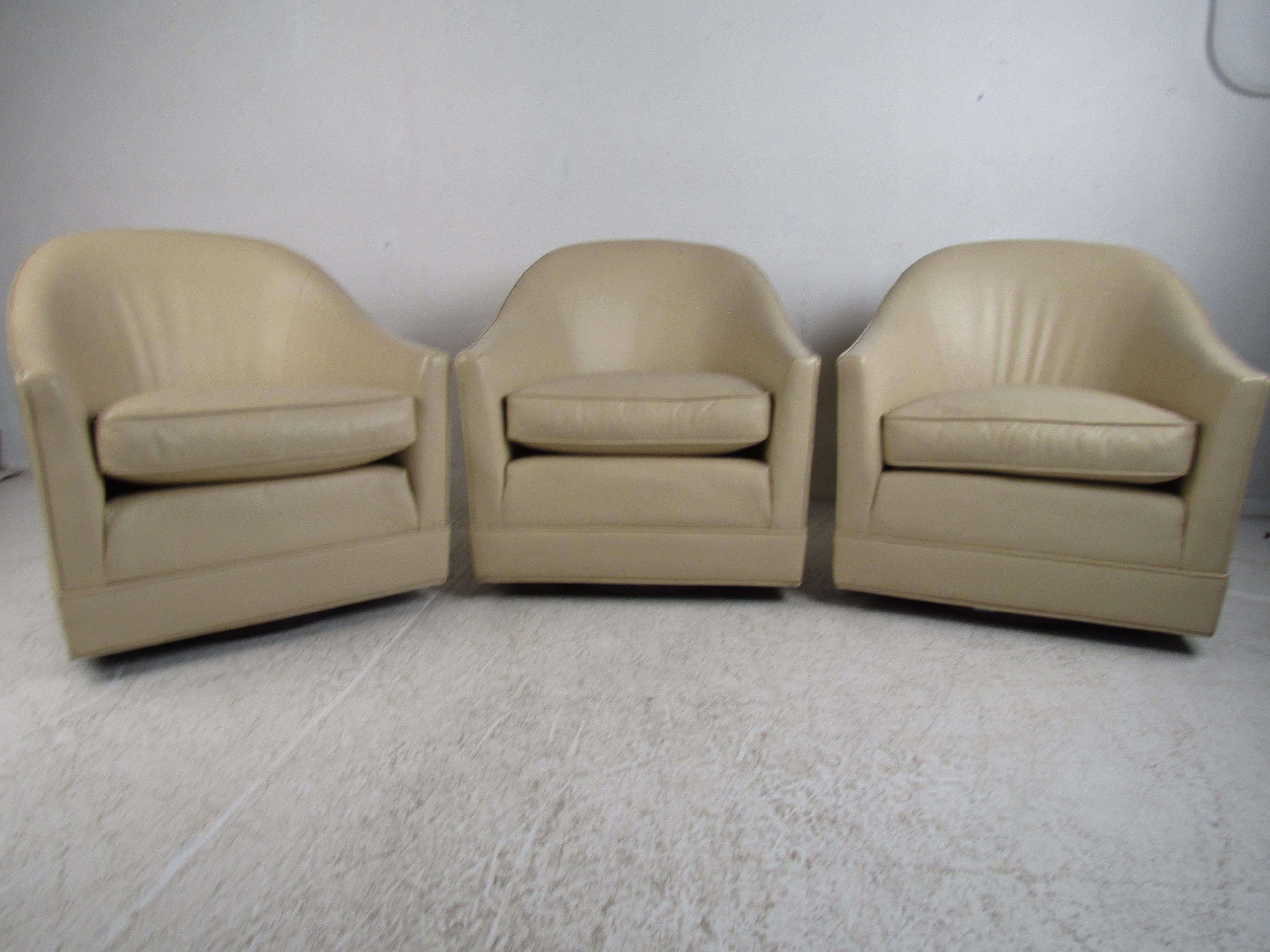 Set of 3 Vintage Modern Harvey Probber Chairs In Good Condition For Sale In Brooklyn, NY