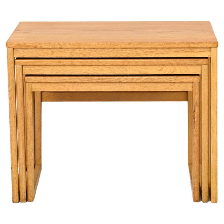 Set of 3 Vintage Nesting Side Tables For Sale at 1stDibs