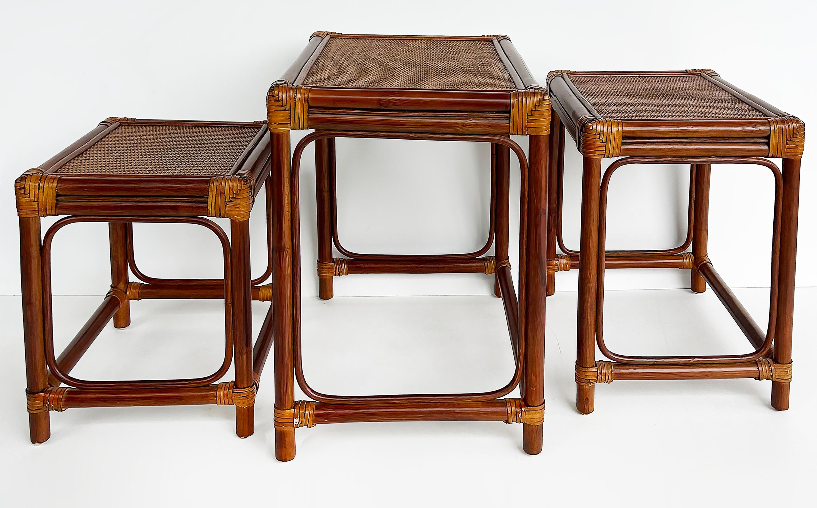 Set of 3 Vintage Rattan, Grass Cloth Nesting Tables, McGuire Manner In Good Condition For Sale In Miami, FL