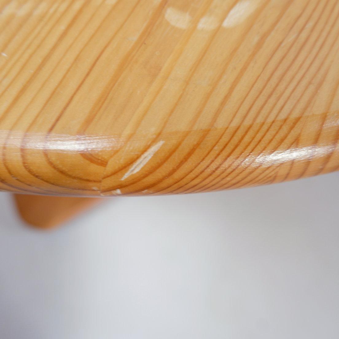 1970s - coffee table - Vintage
Measures : set : 97x97cm H:53/41cm 
top Table : Ø 64cm 
Material : solid pine