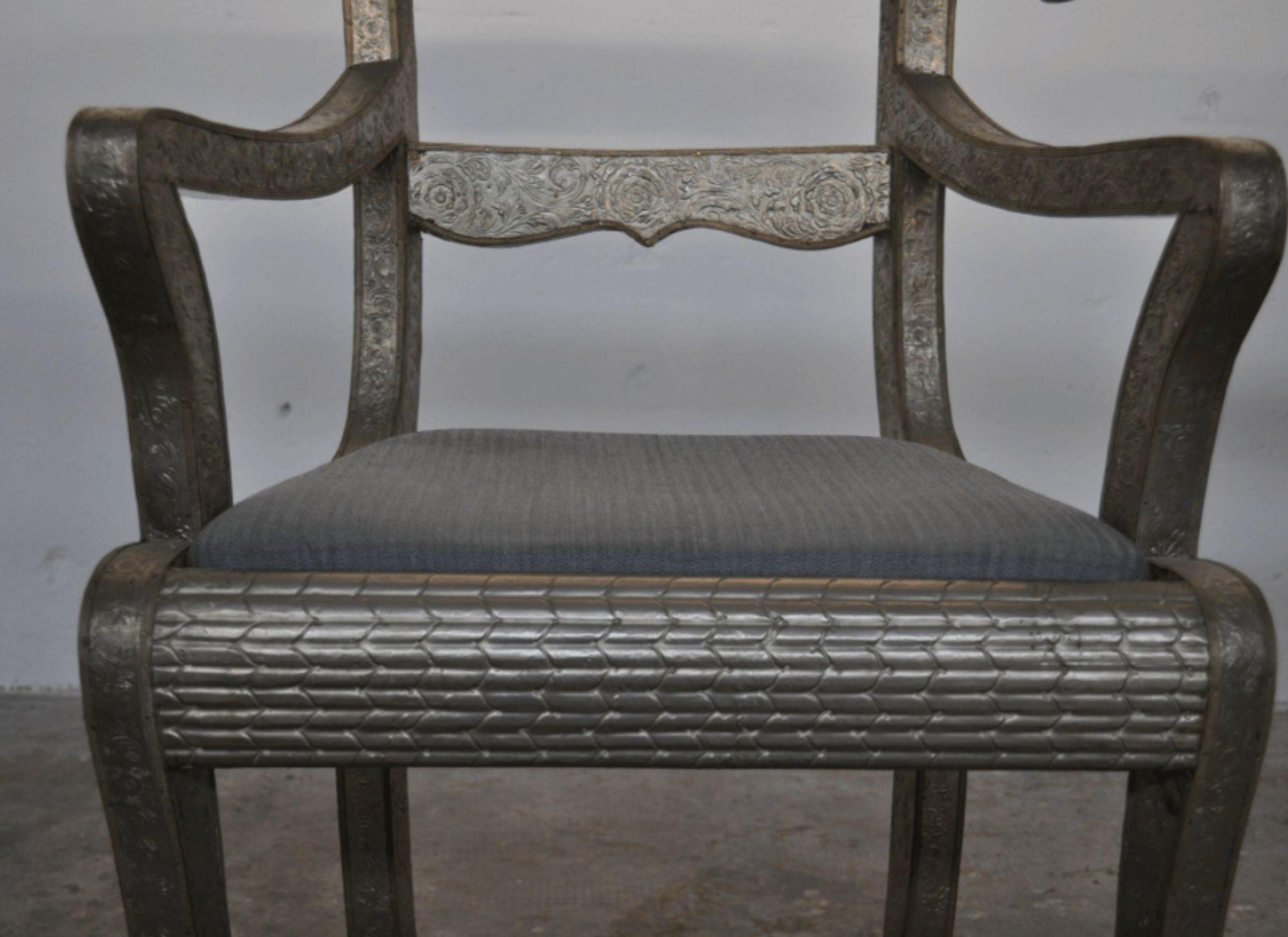 Ensemble de 3 fauteuils Vintage en argent en vente 5