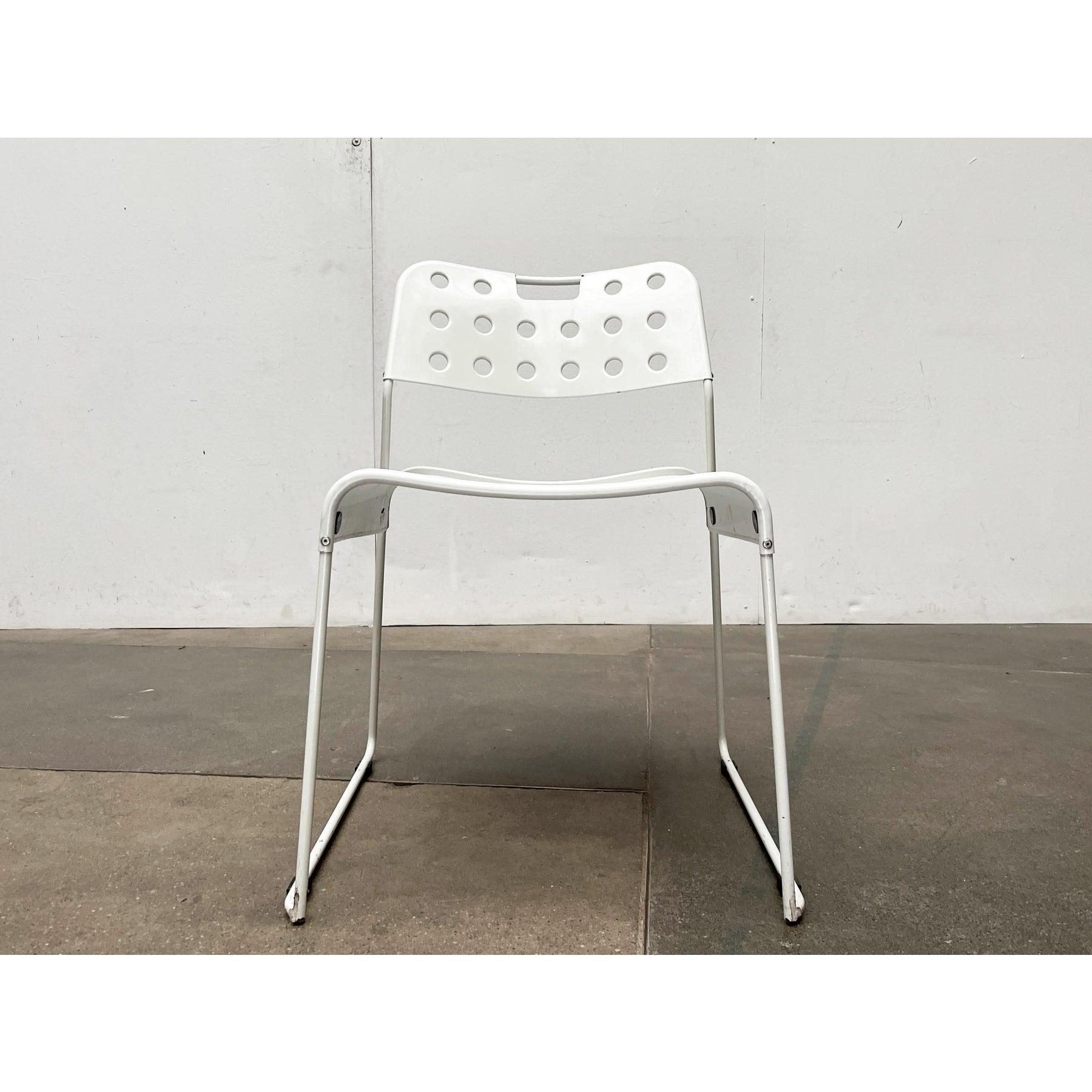 Set of 3 Vintage Space Age Chairs by Rodney Kinsman for Bieffeplast, 1970s For Sale 4