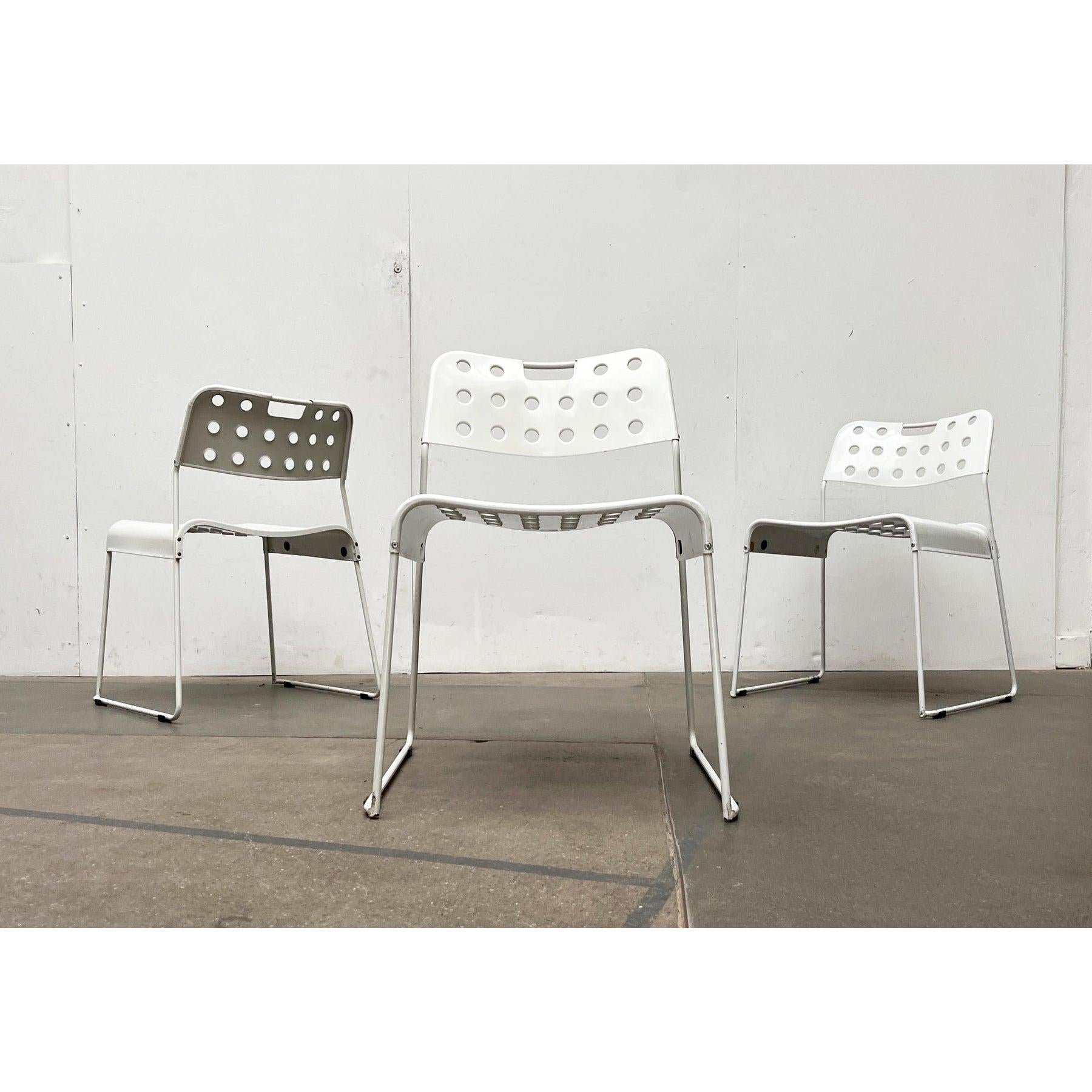 Set of 3 Vintage Space Age Chairs by Rodney Kinsman for Bieffeplast, 1970s For Sale 2