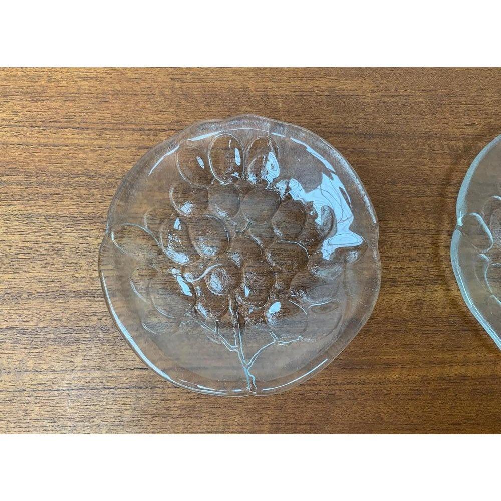 Ensemble de 3 assiettes à raisin en verre d'époque suédoise par Ann Wärff pour Kosta Boda en vente 2