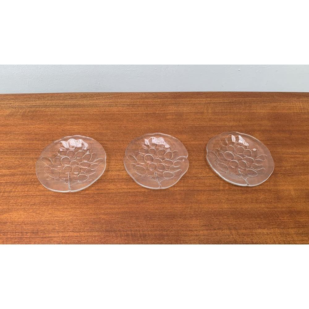 Ensemble de 3 assiettes à raisin en verre d'époque suédoise par Ann Wärff pour Kosta Boda en vente 3