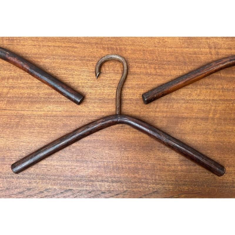 Set di 3 appendiabiti vintage in Wood, anni '70 in vendita 3