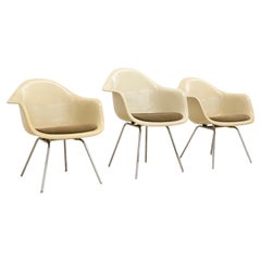 Set of 3 Vitra Herman Miller Eames Dax Shell Chairs