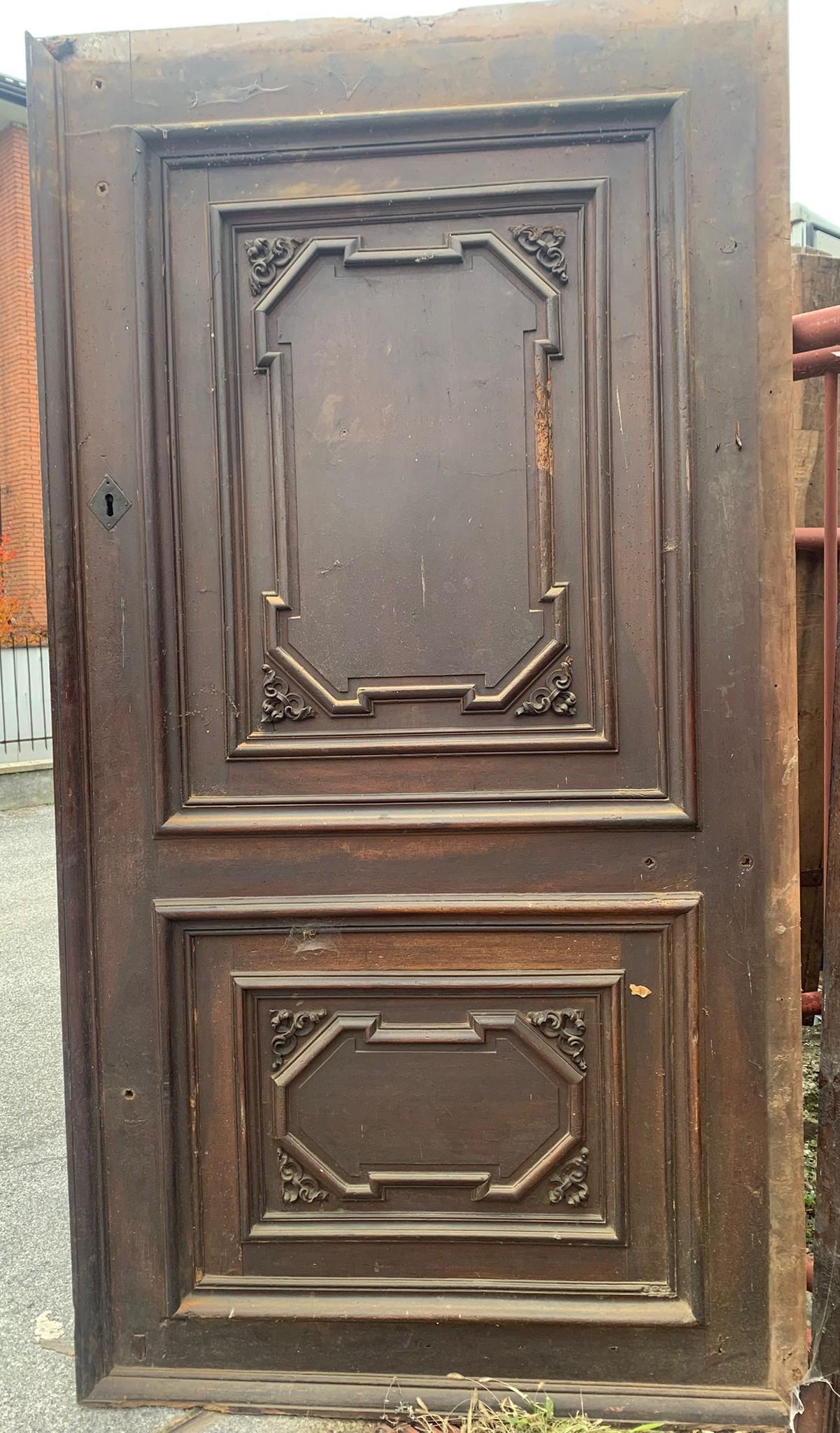 Set of 3 walnut doors, each with a single leaf with carved panels, Italy For Sale 5