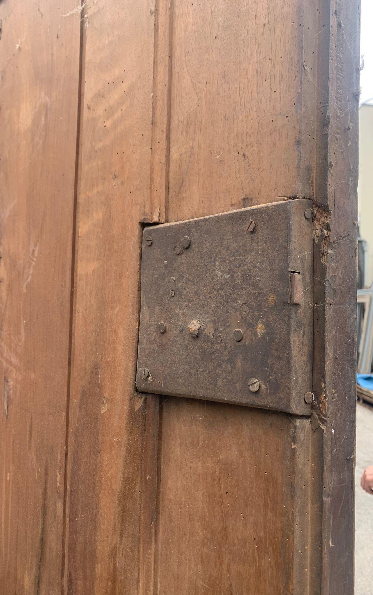 Set of 3 walnut doors, each with a single leaf with carved panels, Italy For Sale 6