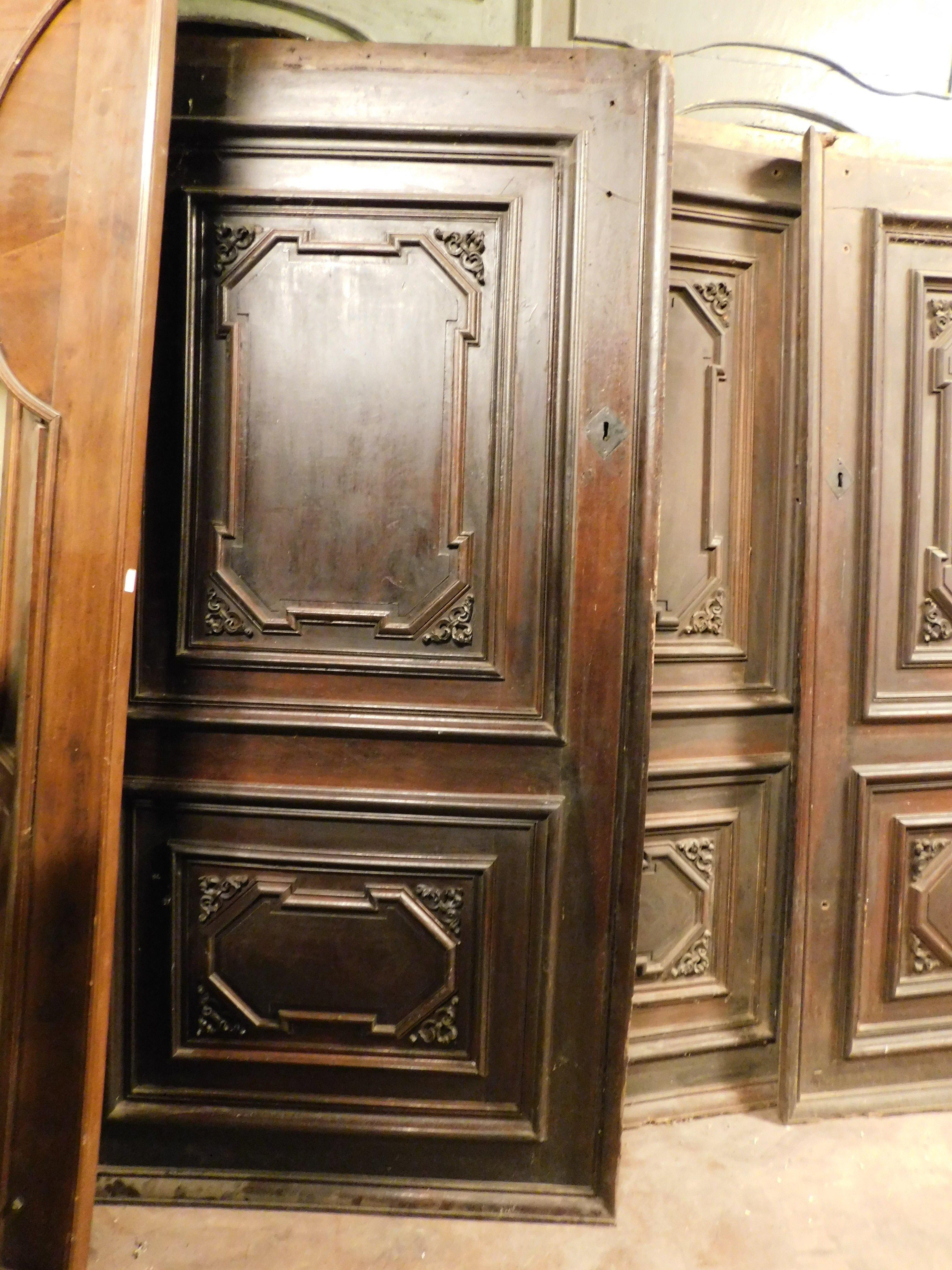 Set of 3 walnut doors, each with a single leaf with carved panels, Italy For Sale 2