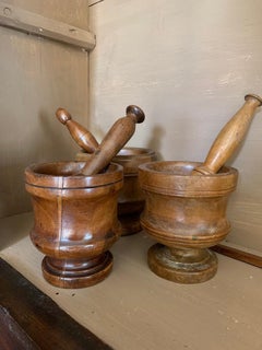 Set of 3 Walnut Mortars with Pestle
