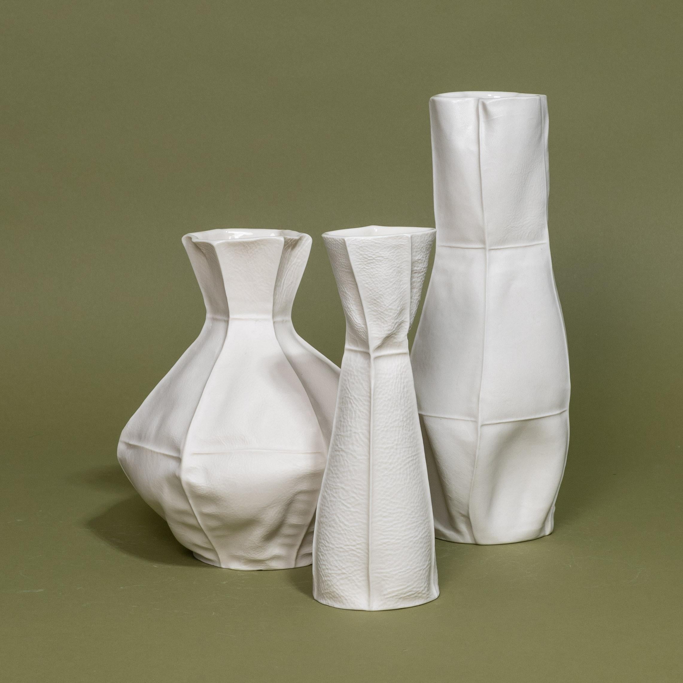 Set of 3 White Ceramic Kawa Vases, Luft Tanaka, organic, porcelain In New Condition For Sale In Brooklyn, NY