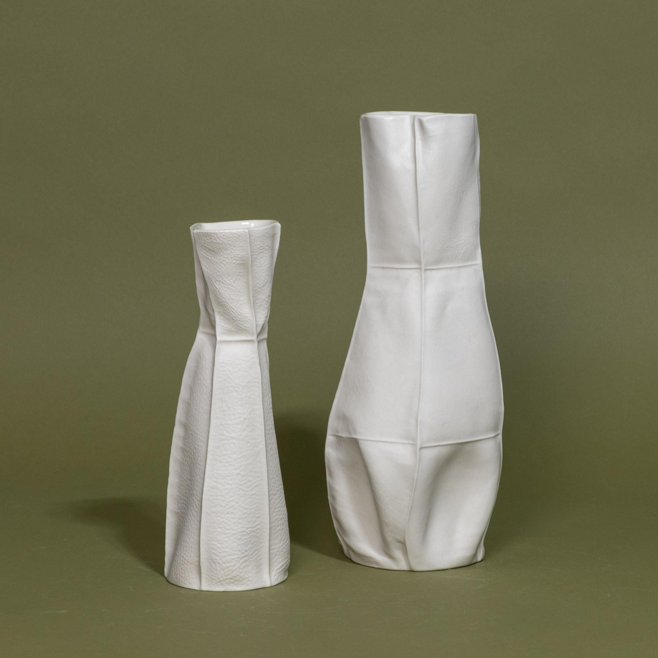 Hand-Crafted Set of 3 White Ceramic Kawa Vases, Luft Tanaka, organic, porcelain For Sale