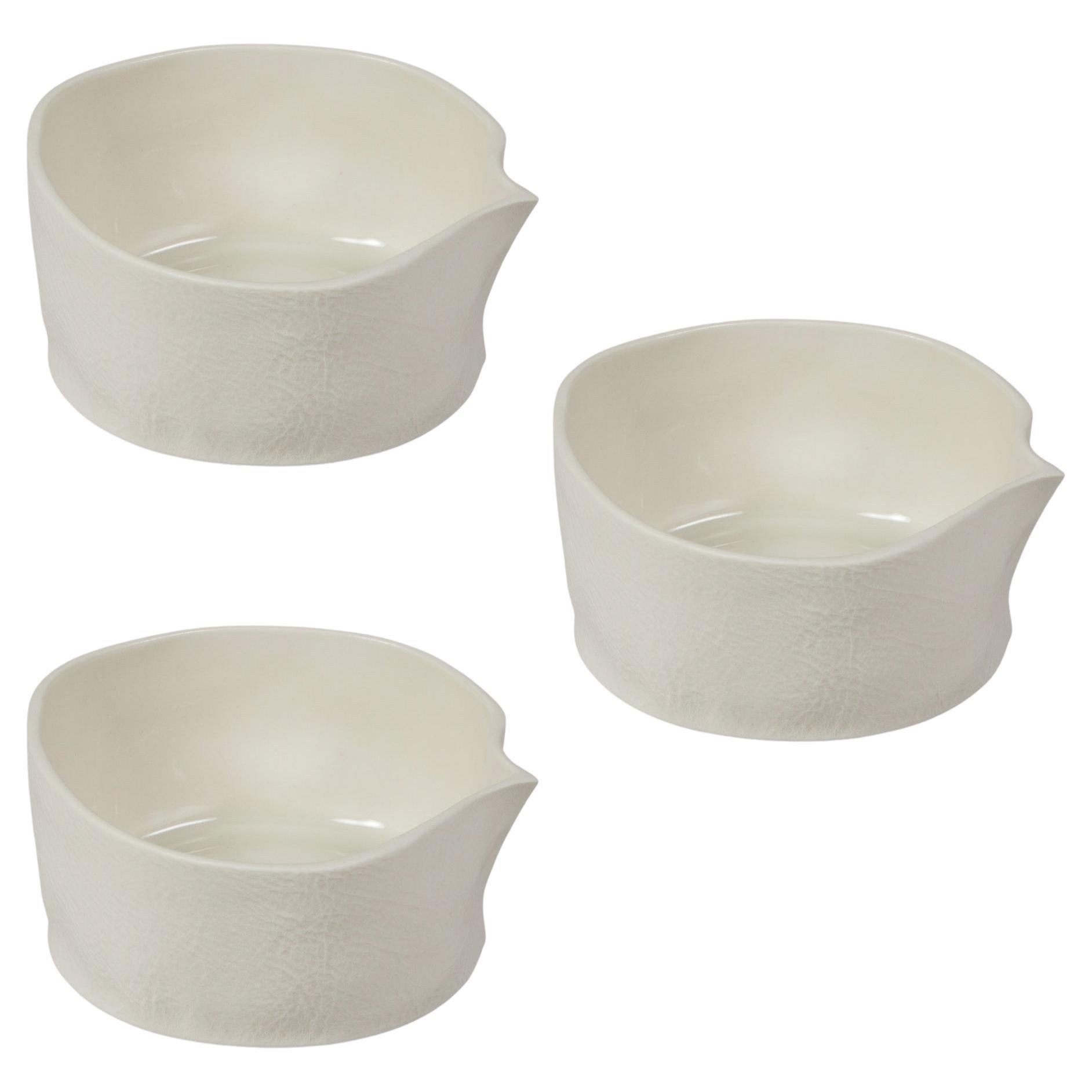 Set di 3 piatti Kawa in ceramica bianca, piatti da portata in porcellana a struttura organica