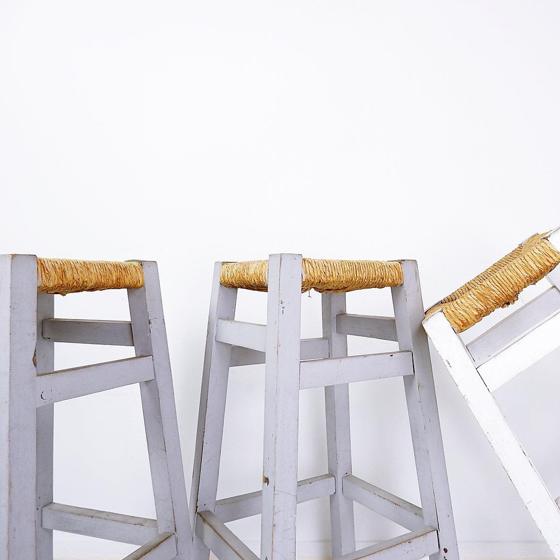 Juego de 3 taburetes de bar con asiento de madera Rush en venta 1
