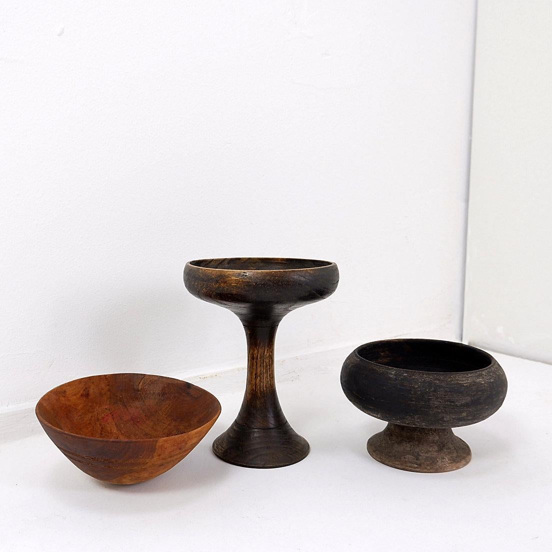 Arte popolare Set di 3 tazze e ciotole in legno - Africa in vendita