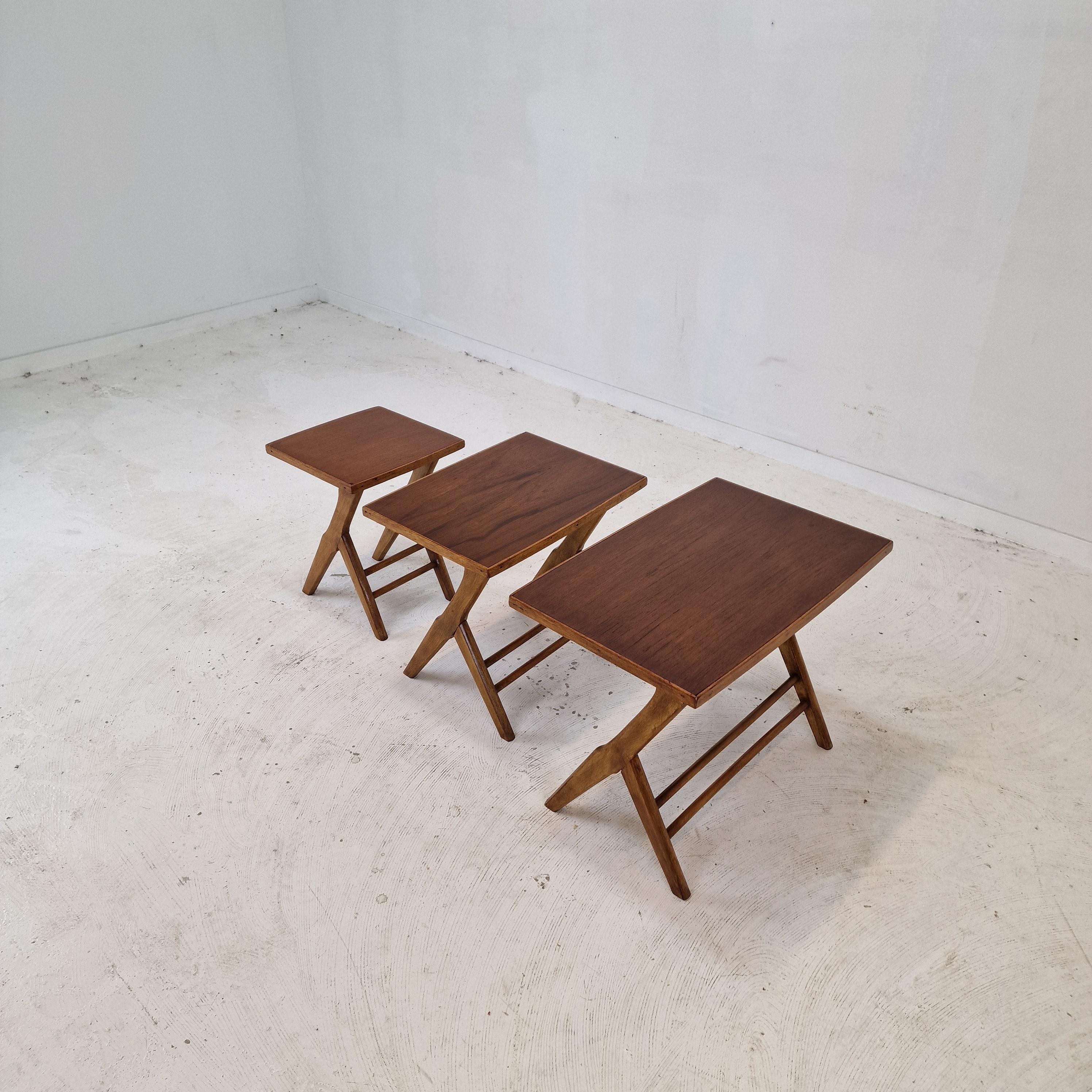 Set of 3 Wooden Nesting Tables, Holland 1960s For Sale 1