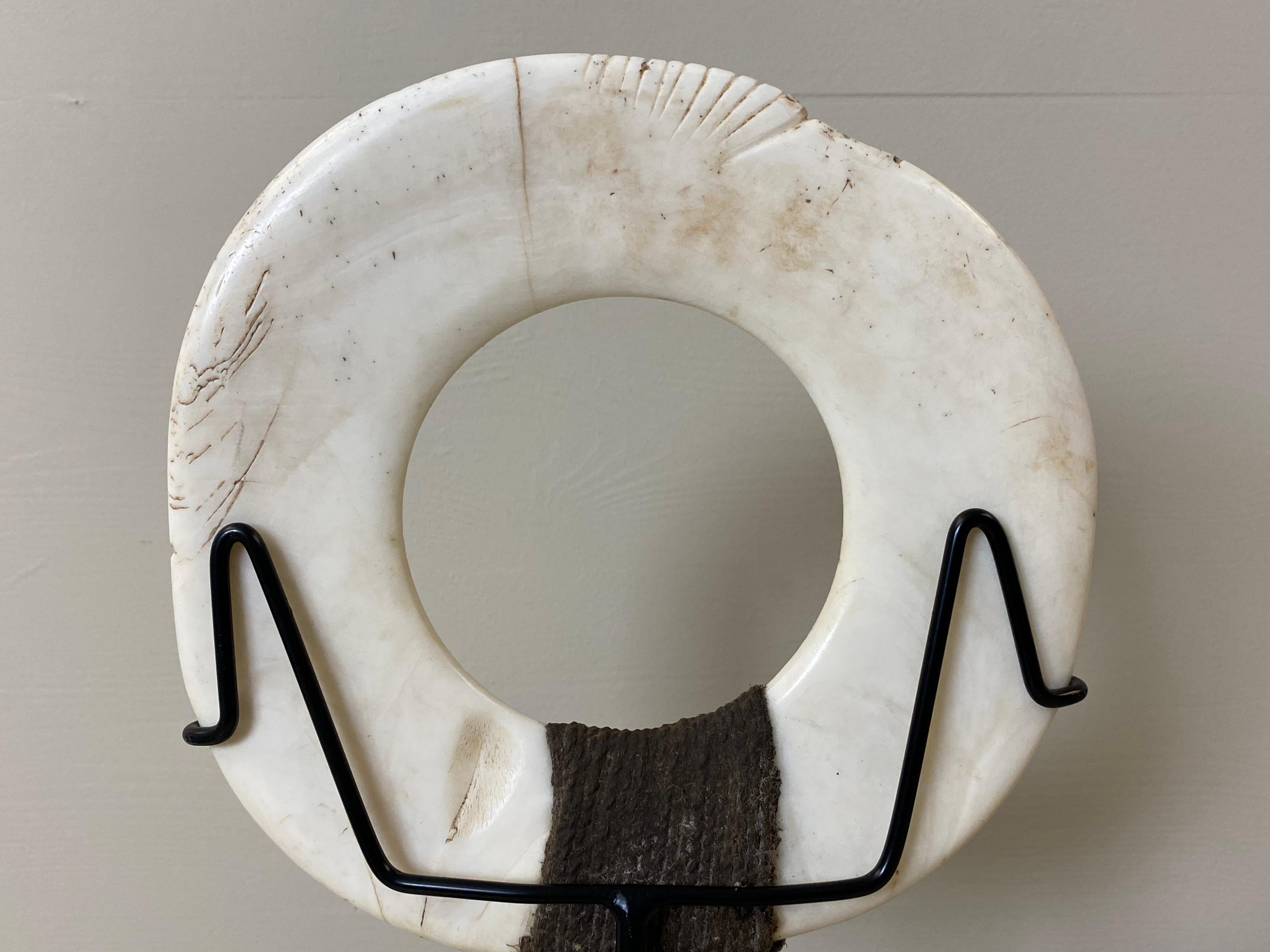 Set von 3 Yua-Ringe in Muschelform, Papua-Neuguinea im Angebot 2