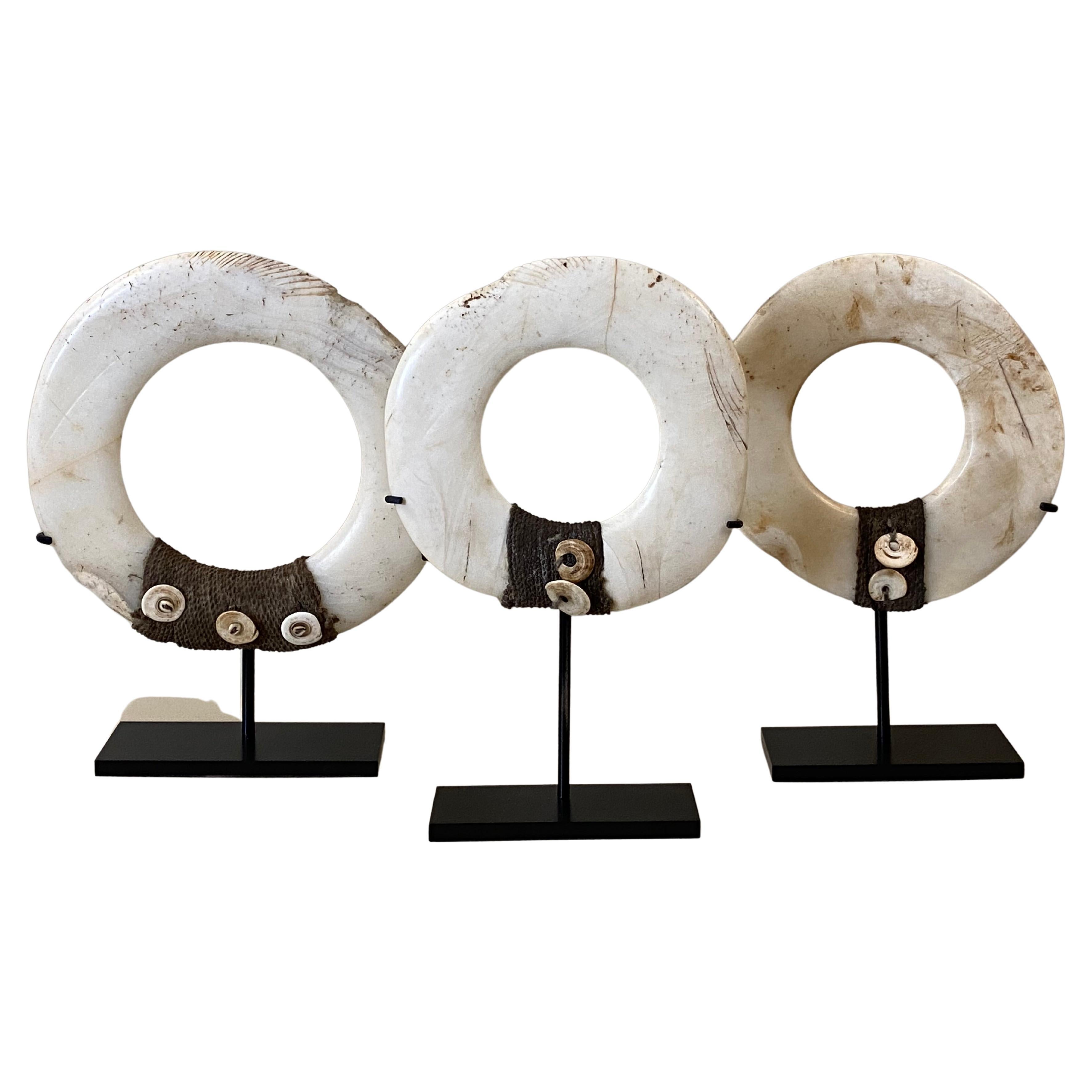 Set of 3 Yua Rings In Shell, Papua New Guinea For Sale