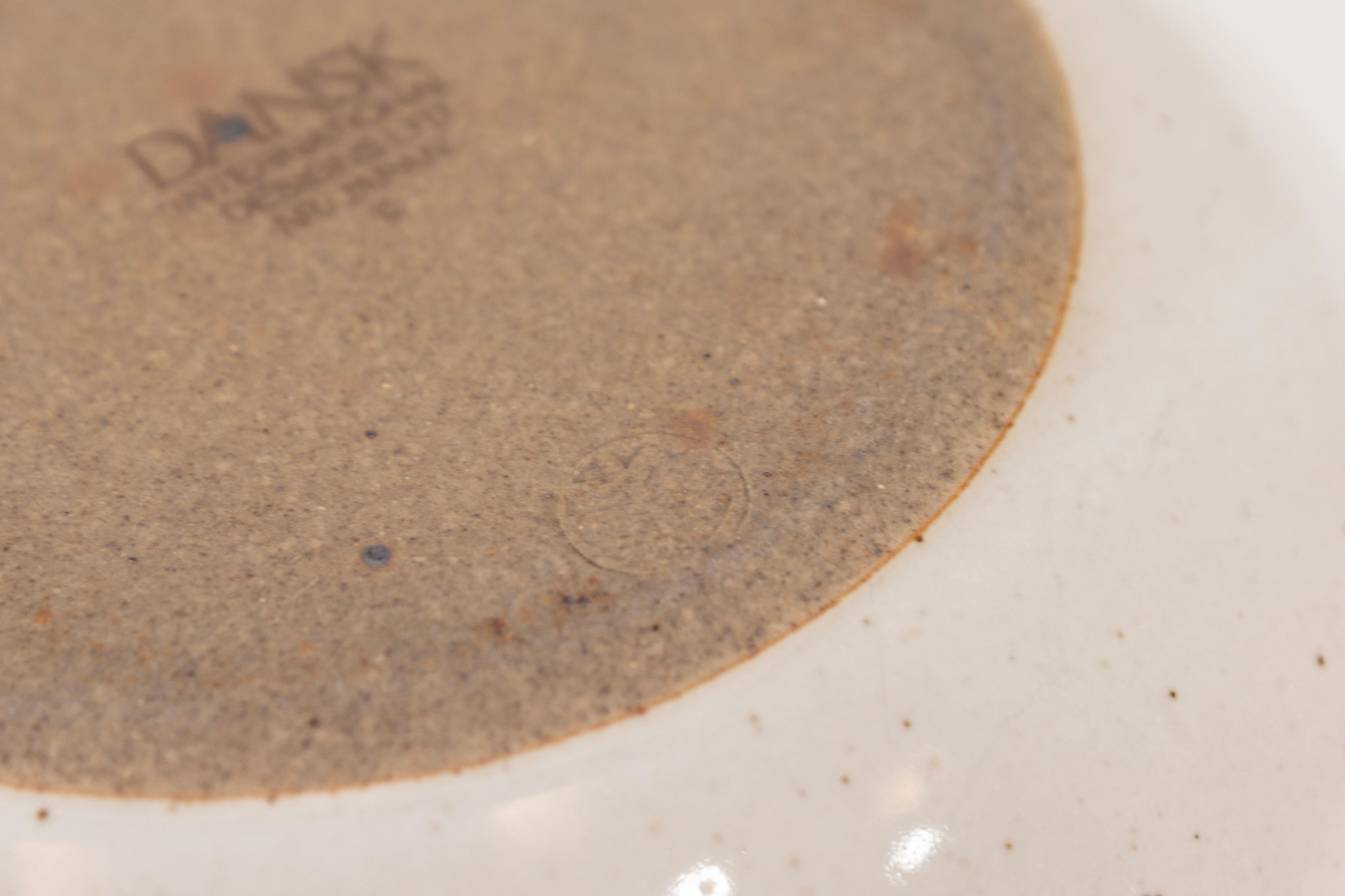 Set di 32 piatti in ceramica Dansk BLT Sandstone Brown e Off White Circa 1980 in vendita 7