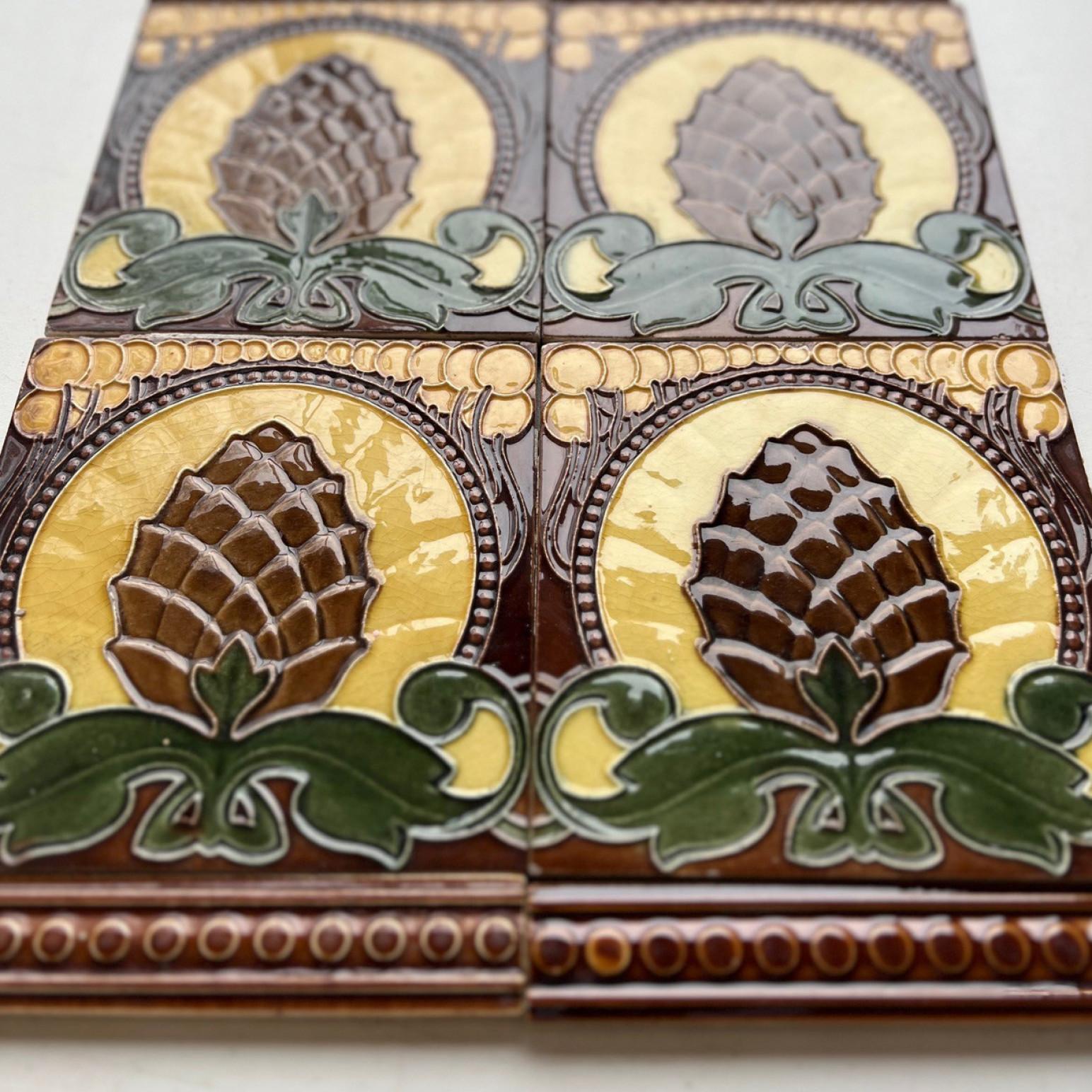 Set of 35 Pine Cone Art Nouveau Glazed Border Tiles by Le Glaive, 1920 For Sale 10