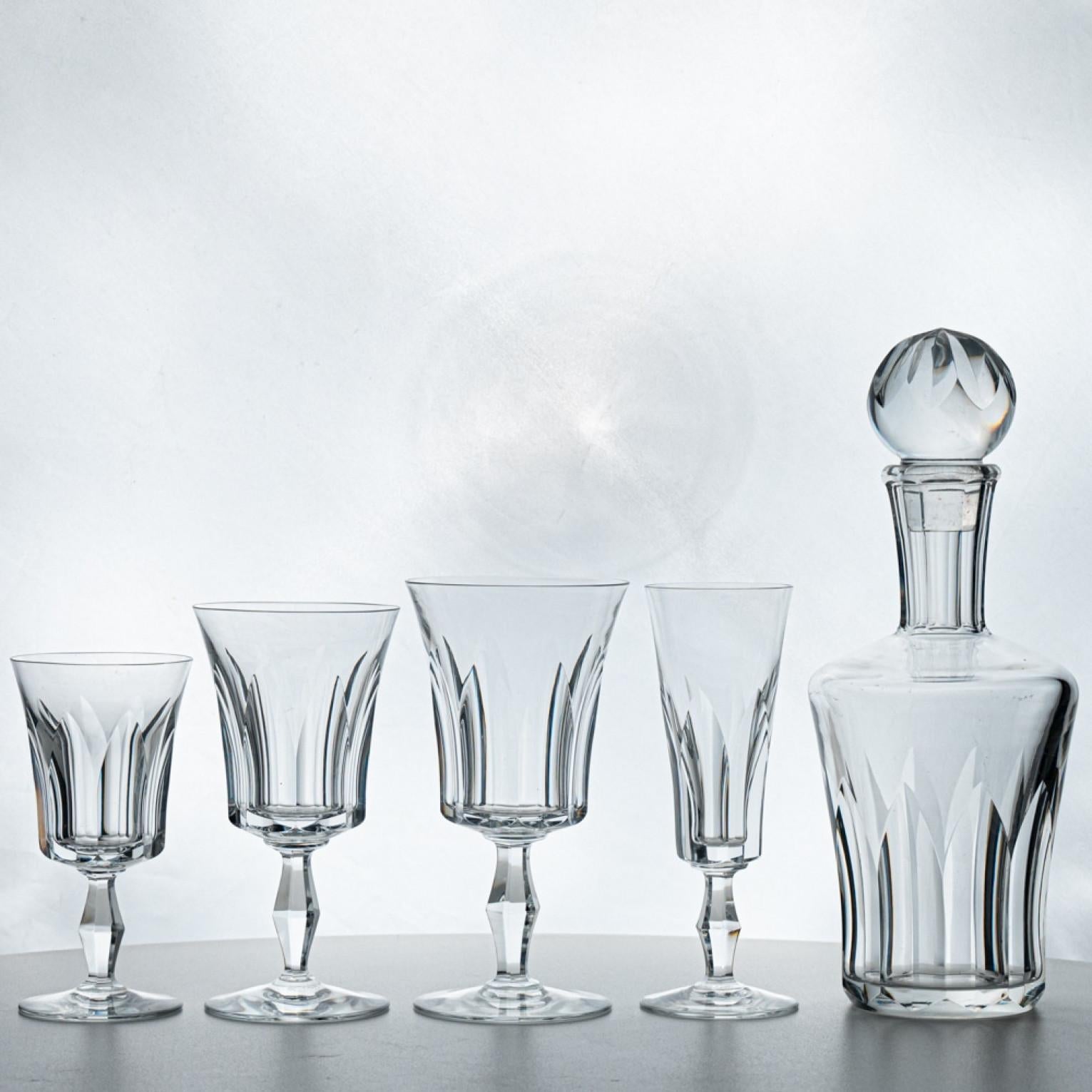Set of 36 Exquise Baccarat Polignac Crystal Pieces, France, 1950 For Sale 7