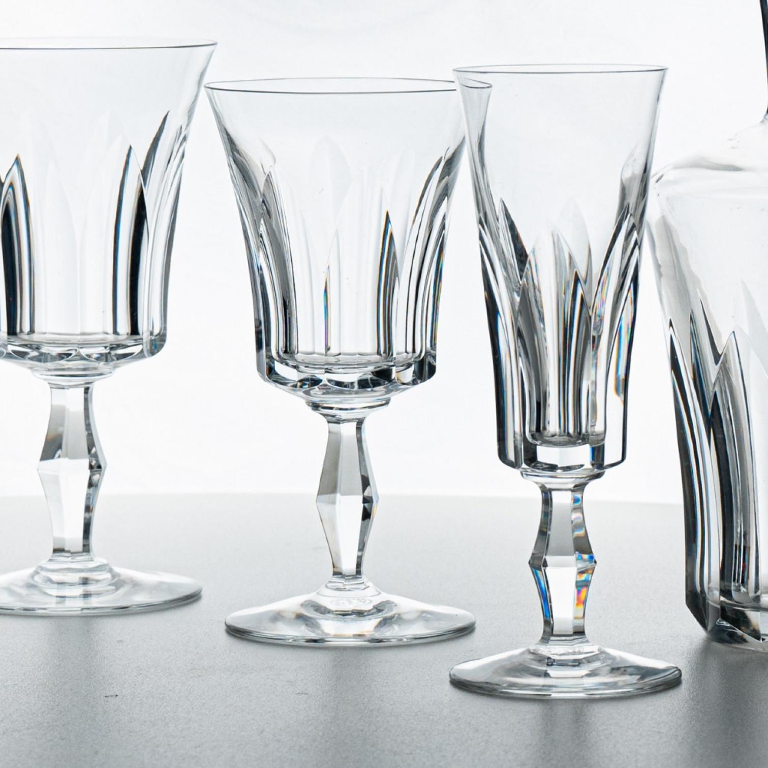 Hand-Crafted Set of 36 Exquise Baccarat Polignac Crystal Pieces, France, 1950 For Sale