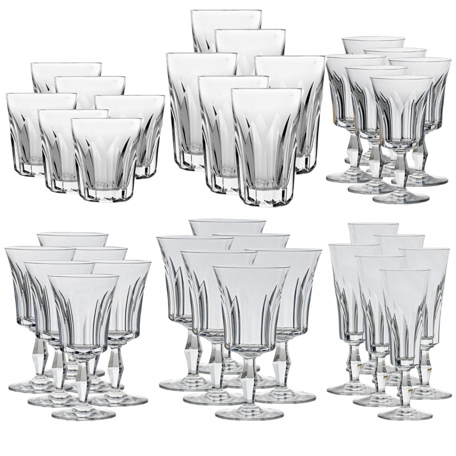 Satz von 36 Exquise Baccarat Polignac Crystal Pieces, Frankreich, 1950 im Angebot 1