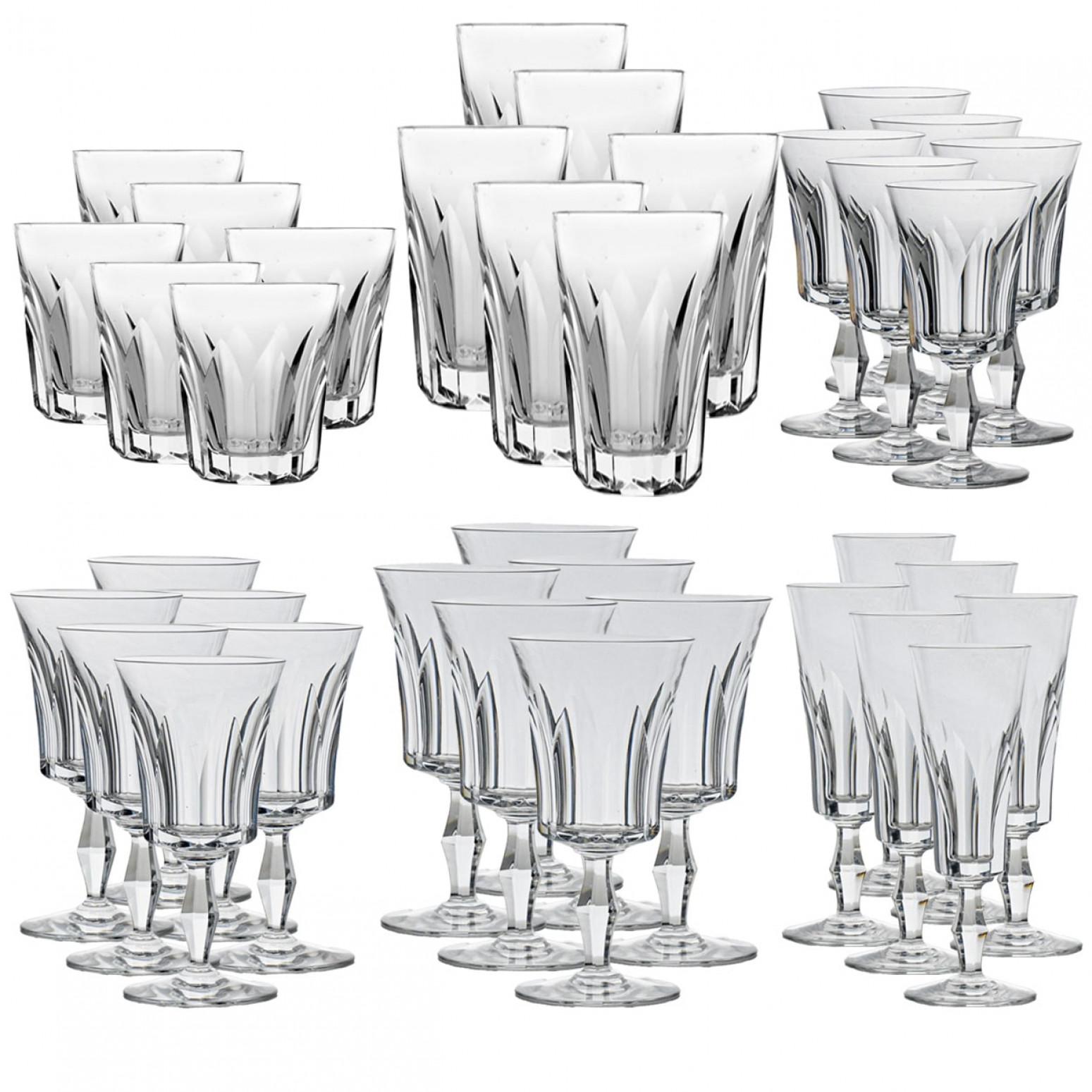 Satz von 36 Exquise Baccarat Polignac Crystal Pieces, Frankreich, 1950 im Angebot 1