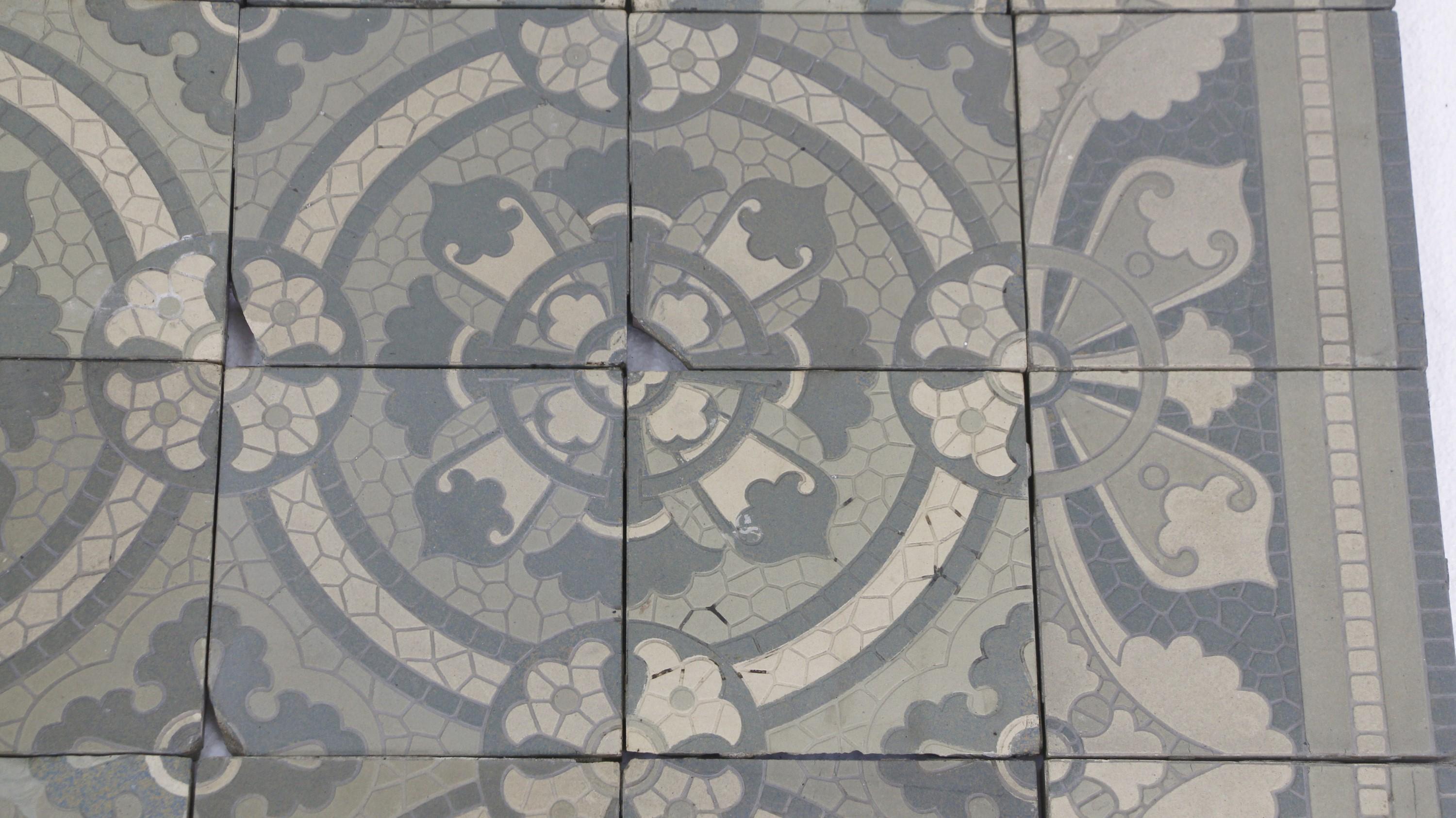 Set of 36 Villeroy & Boch Encaustic Tiles, 1900s W/ Earth Tone Colors In Good Condition In New York, NY