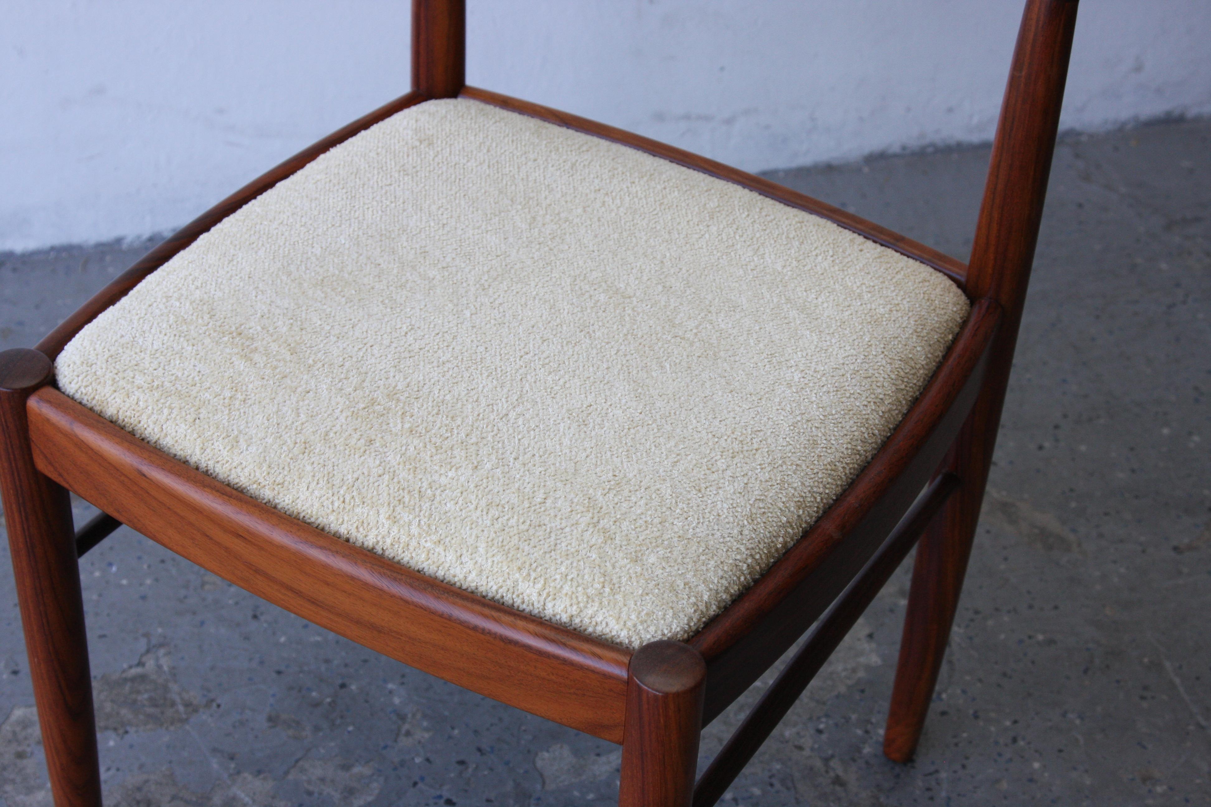 Set of 4 +1 (5) Danish Modern Rosewood Dining Chairs by H.W. Klein for Bramin 3