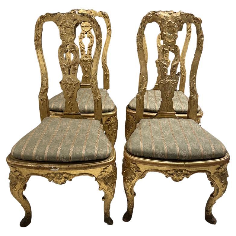 Ensemble de 4 chaises dorées italiennes du 18e siècle de Lucques en vente