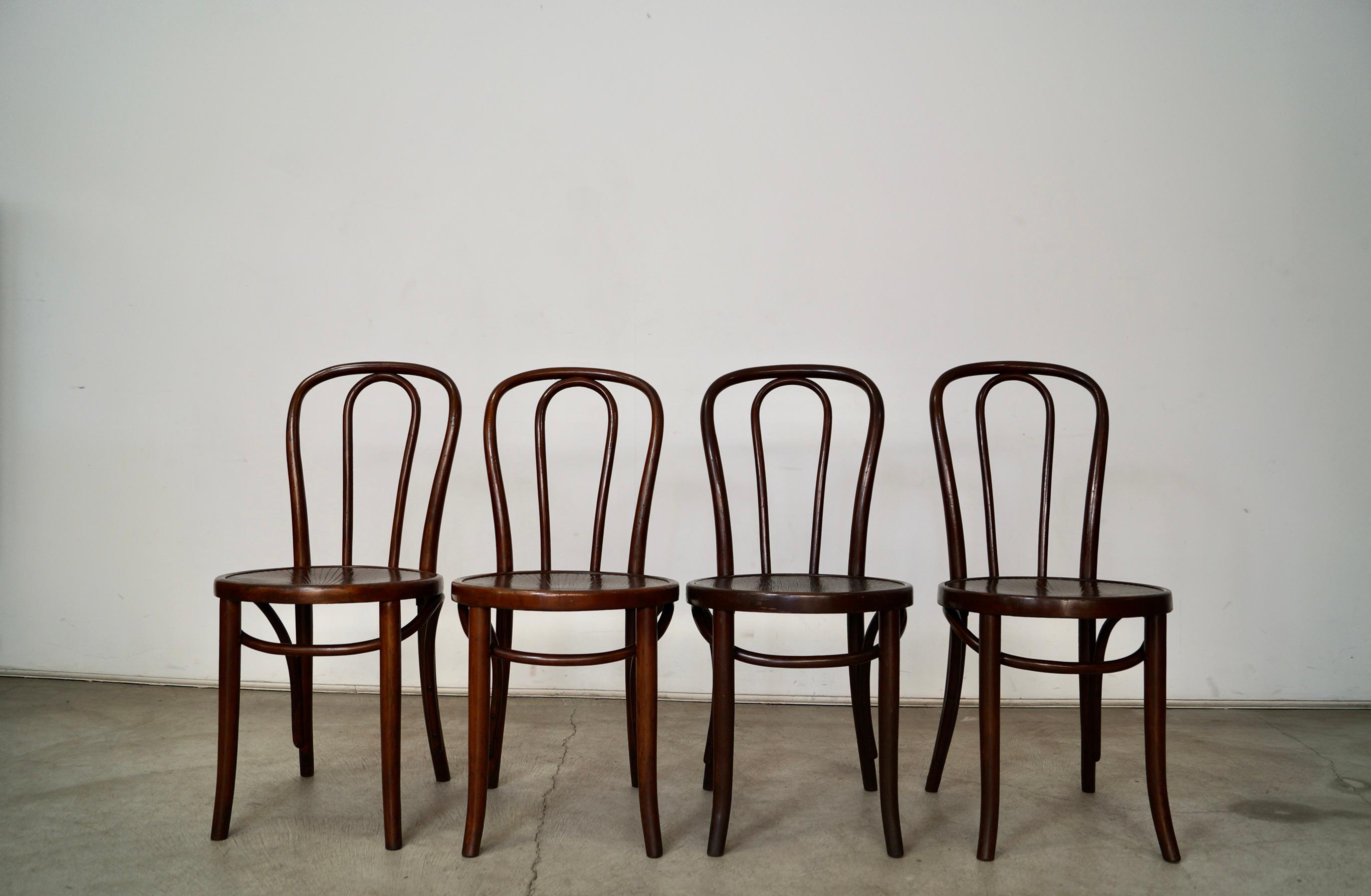 American Set of 4 1930's Antique Bentwood Thonet Dining Chairs
