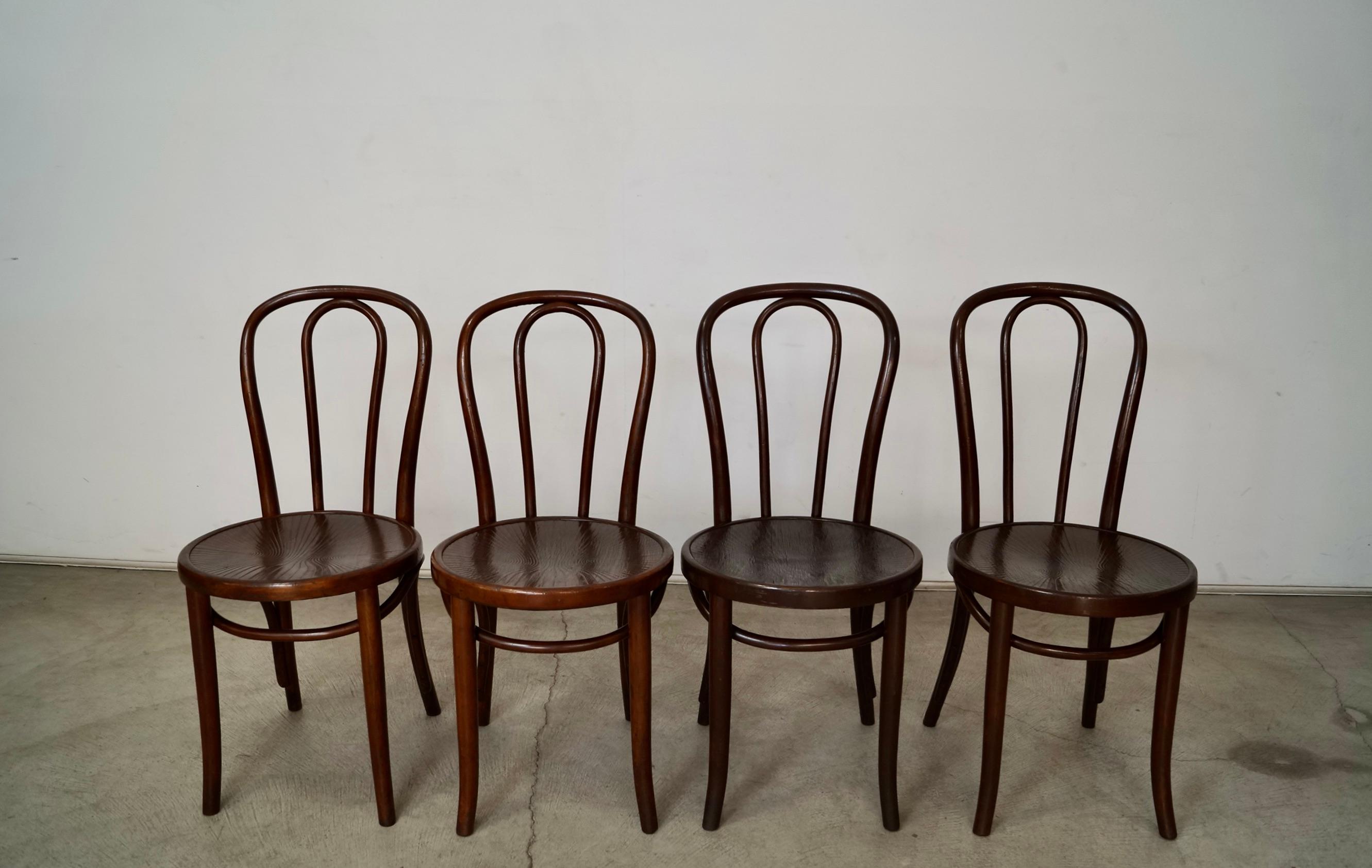 Set of 4 1930's Antique Bentwood Thonet Dining Chairs In Good Condition In Burbank, CA
