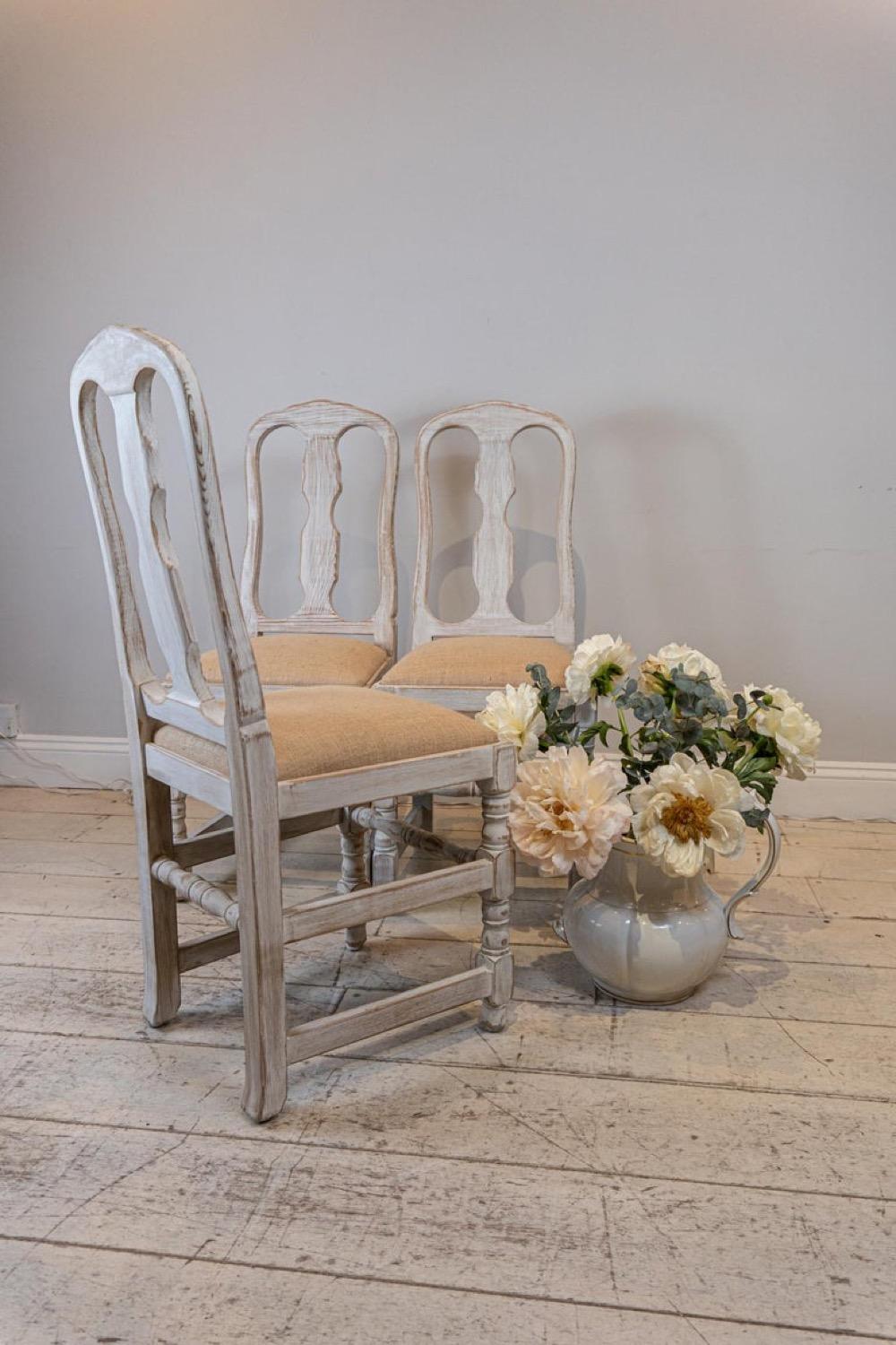20th Century Set of 4 1940s Swedish Country Style High Backed White-Washed Folk Chairs