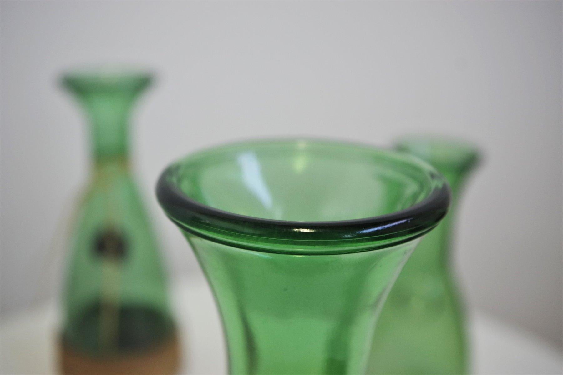 Set of 4 1950s Green Glass Decanters with Straw - Rustic Charm For Sale 2