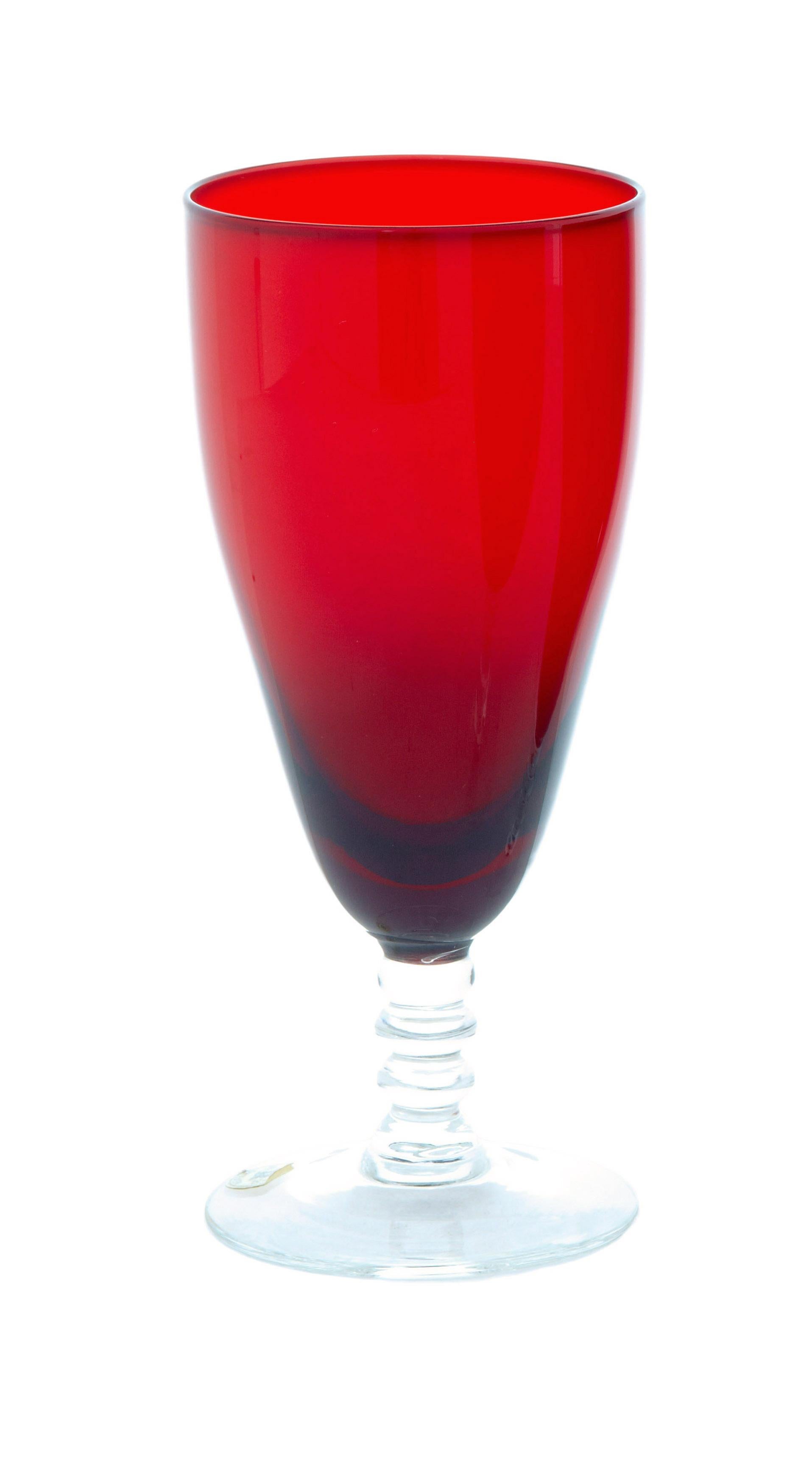 Ensemble de 4 verres à vin rouge scandinave des années 1950 par monica Bratt circa 1950.

Monica Bratt (1913-1961) était une artiste suédoise qui travaillait principalement dans le domaine de la verrerie à la verrerie de Reijmyre.

Superbe ensemble