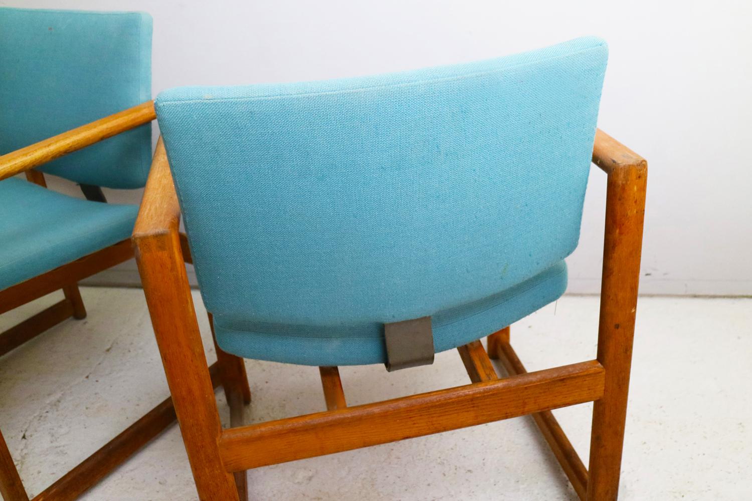 Mid-Century Modern Set of 4 1960s Danish Midcentury Oak Framed Occasional / Dining Chairs For Sale
