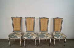Satz von 4 1960's Hollywood Regency Esszimmerstühlen im italienischen Stil von Karges