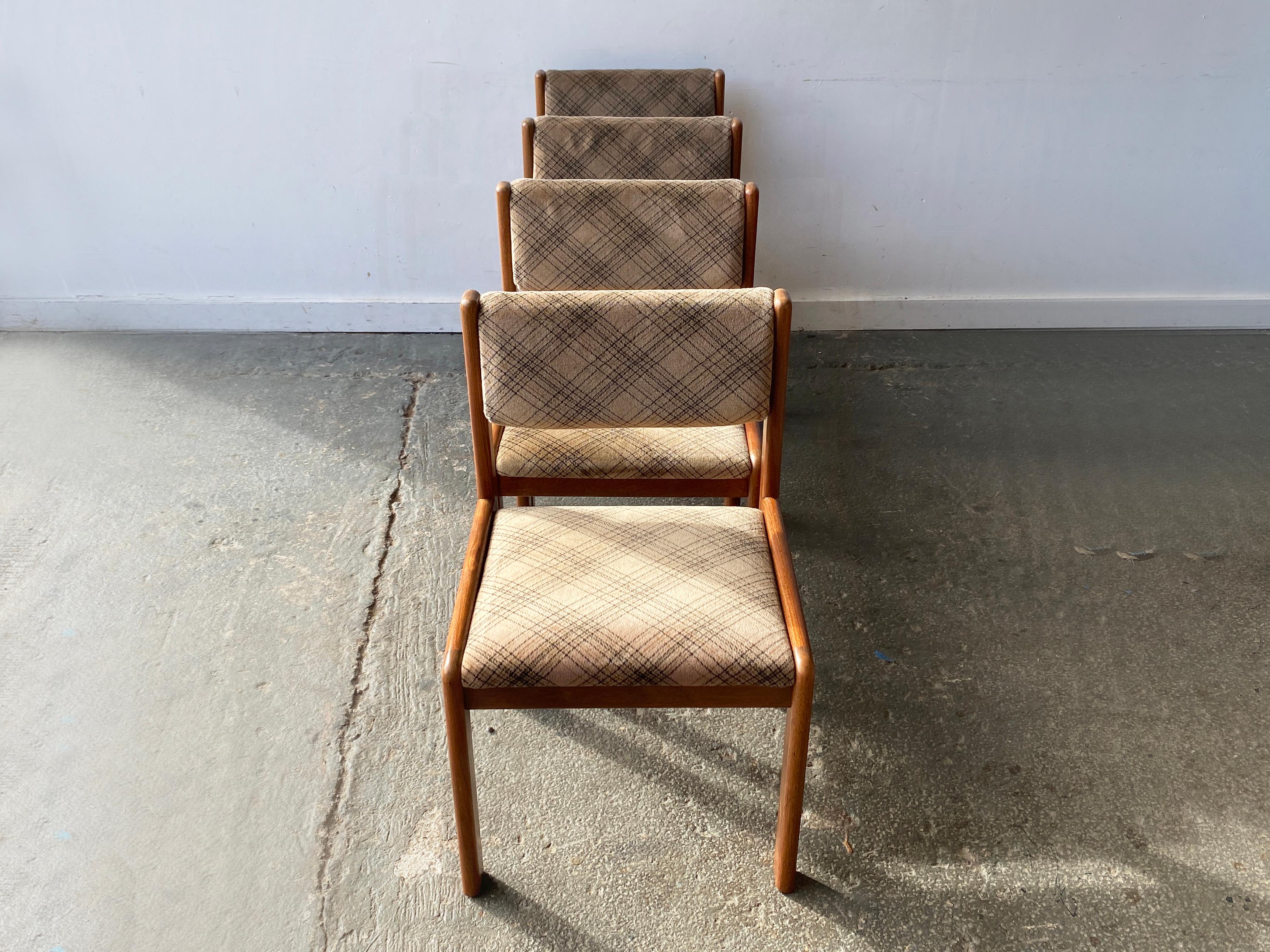 Set of 4 1960’s Mid-Century Dining Chairs by G Plan In Good Condition For Sale In London, GB