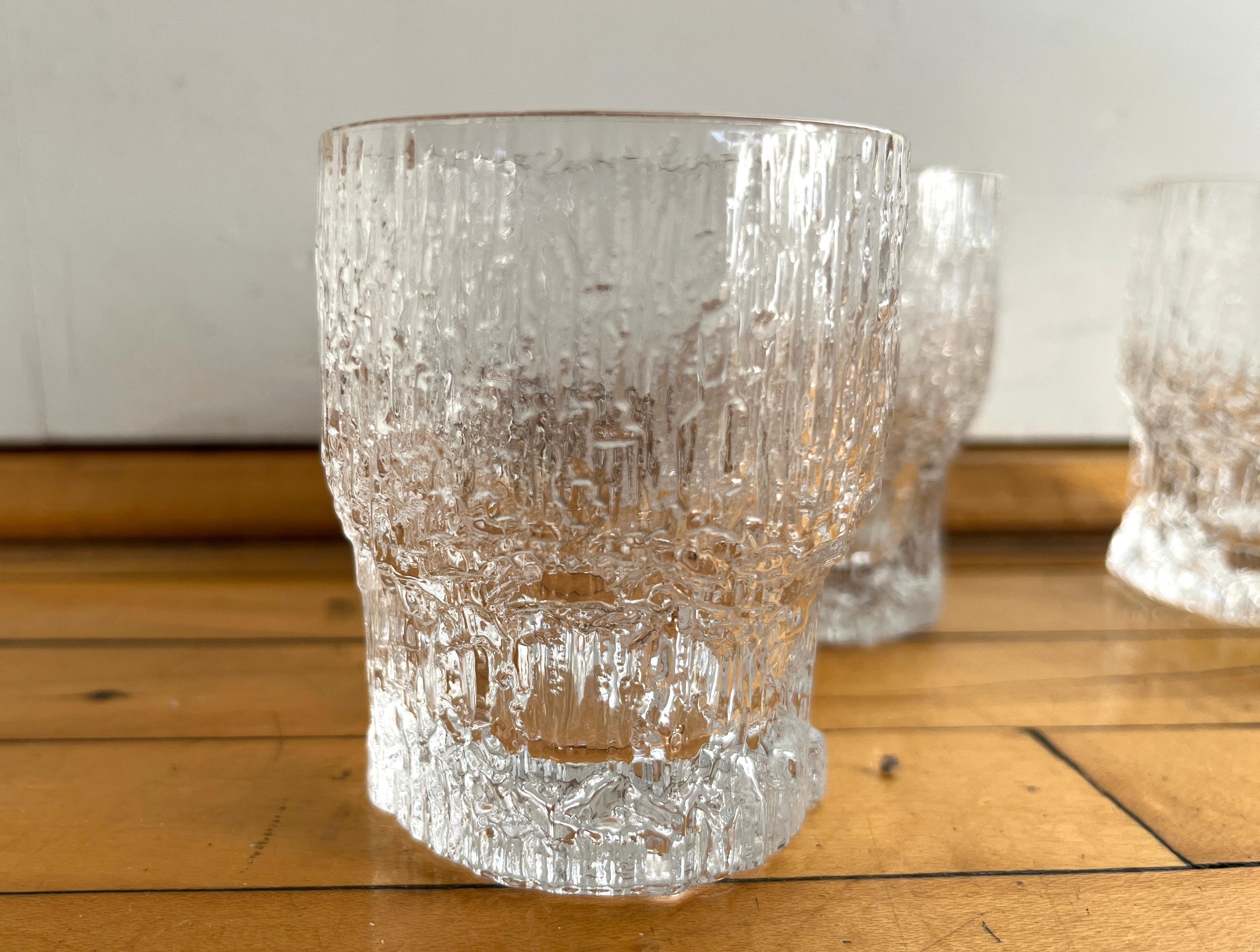 Set of 4 1970s Icicle Art Aslak Whiskey Glasses by Tapio Wirkkala for Iittala In Excellent Condition For Sale In Chicago, IL