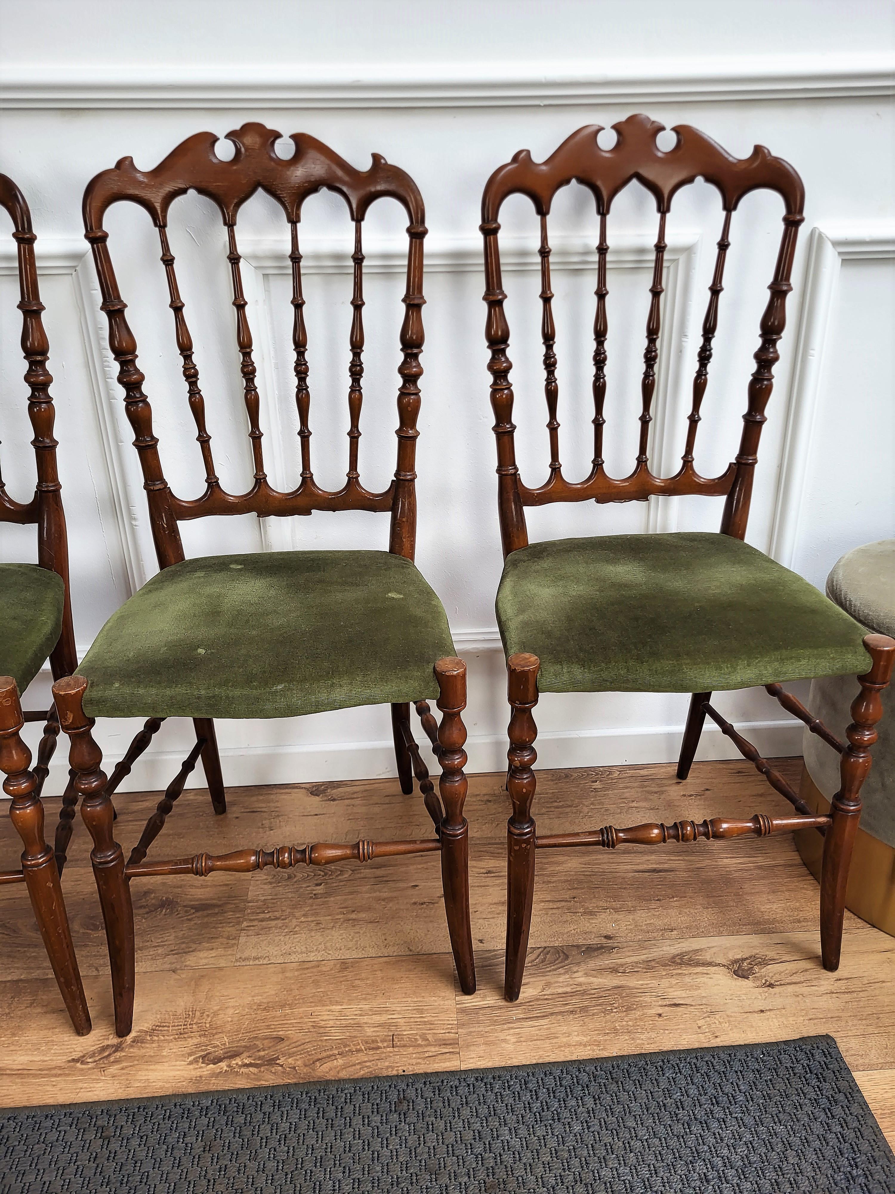 Set of 4 1970s Italian Wood & Velvet Upholstery Chiavari Chair In Fair Condition In Carimate, Como