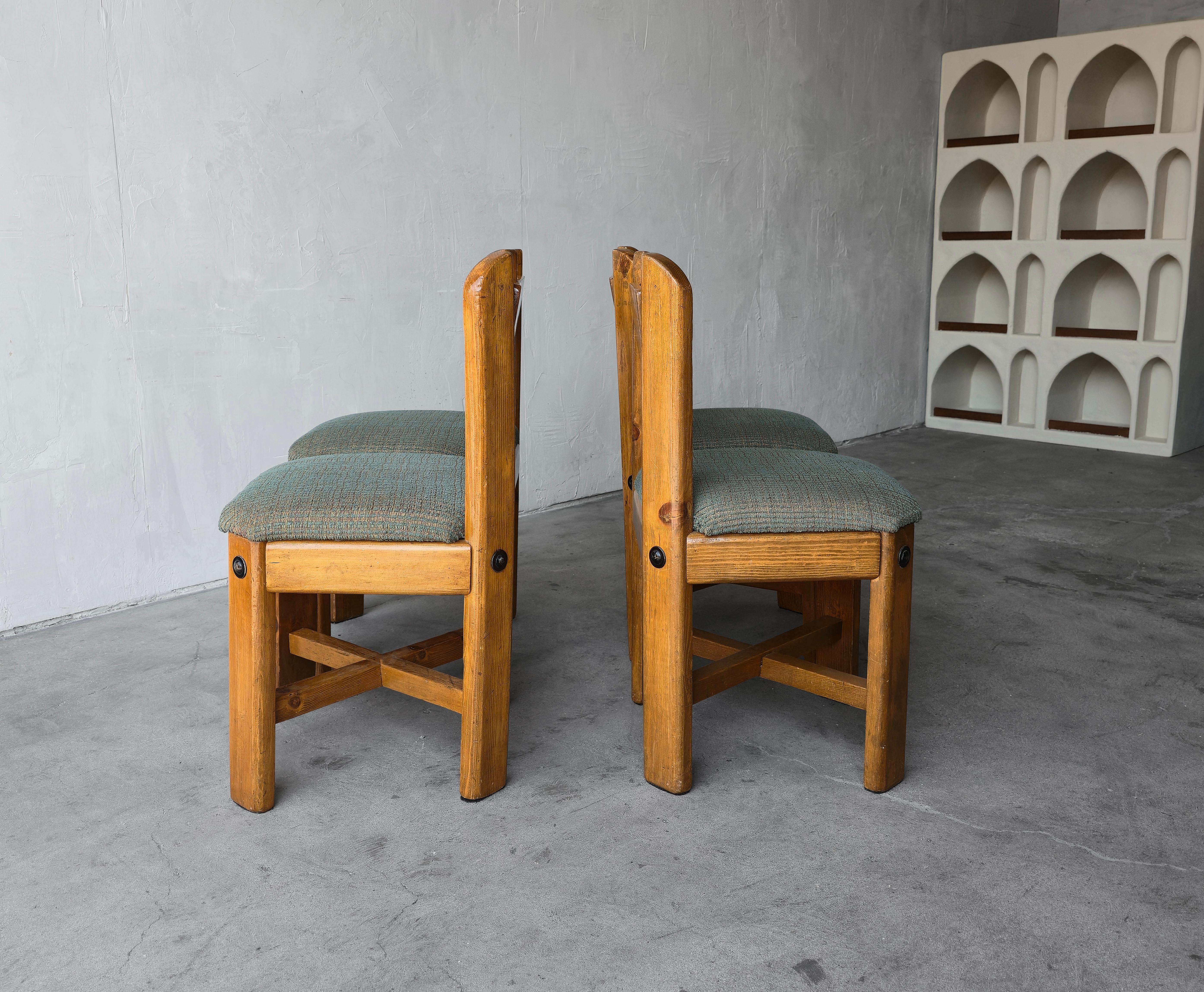 Set of 4 1970s Scandinavian Pine Dining Chairs For Sale 1