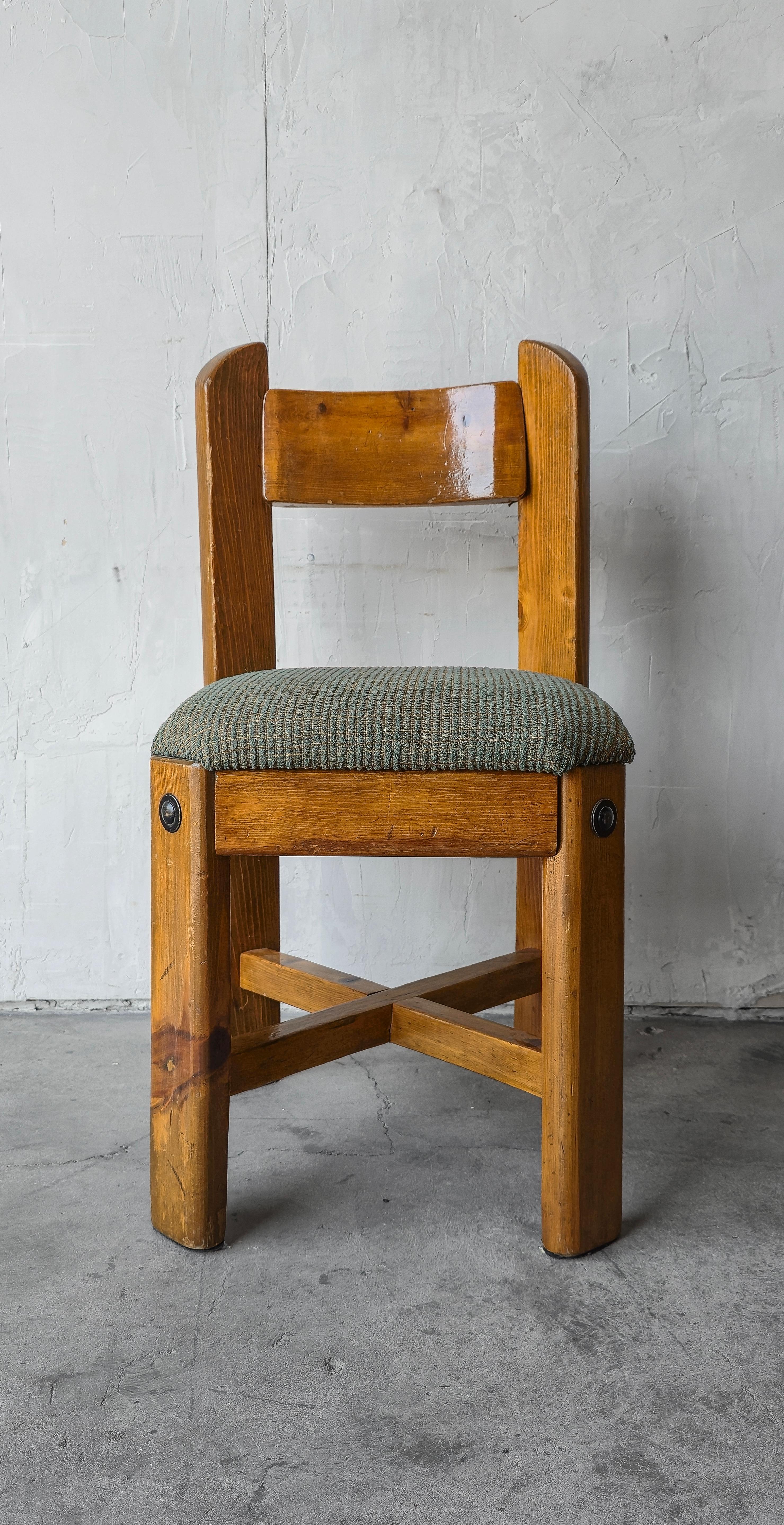 Set of 4 1970s Scandinavian Pine Dining Chairs For Sale 2