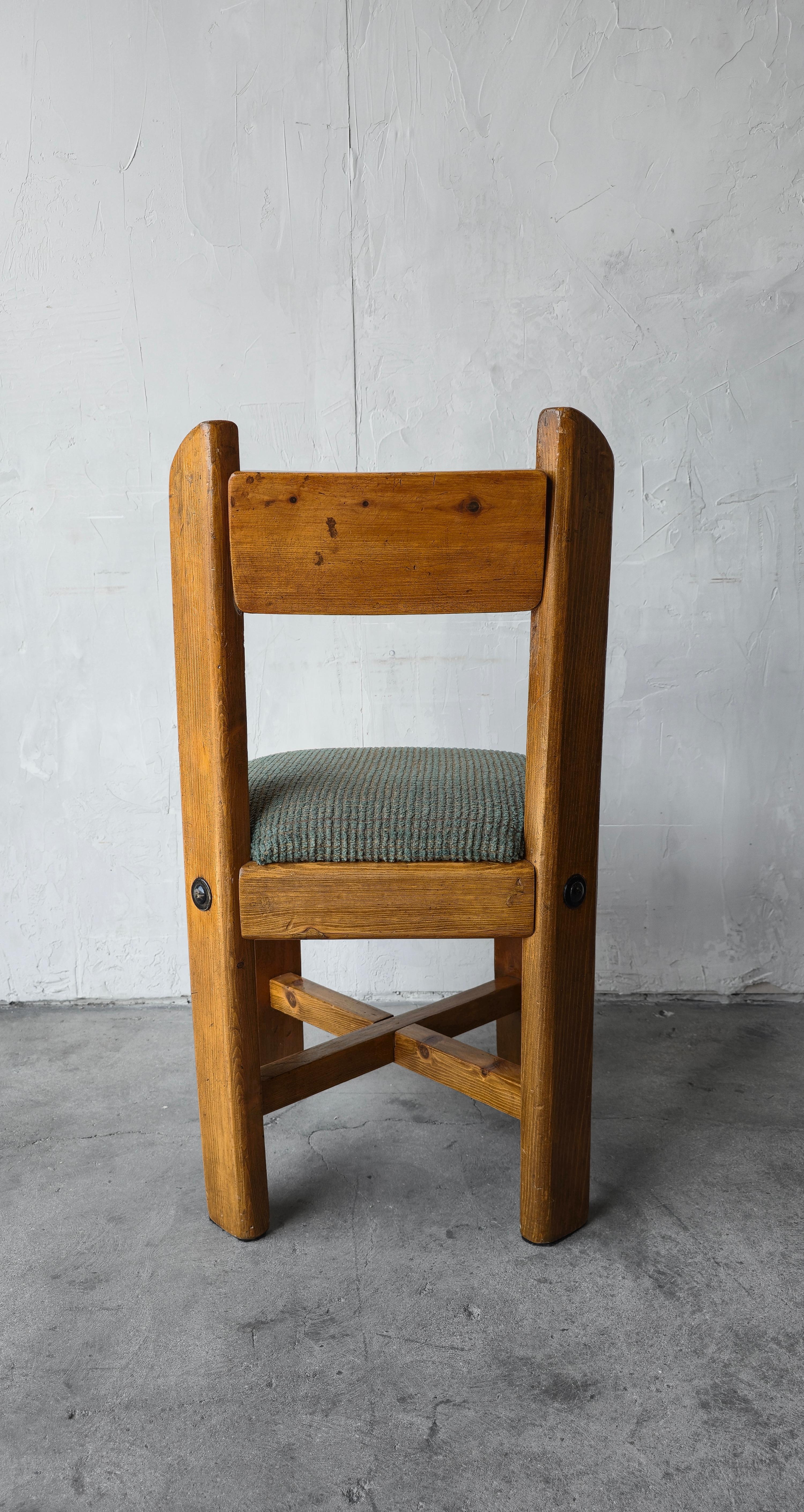 Set of 4 1970s Scandinavian Pine Dining Chairs For Sale 4