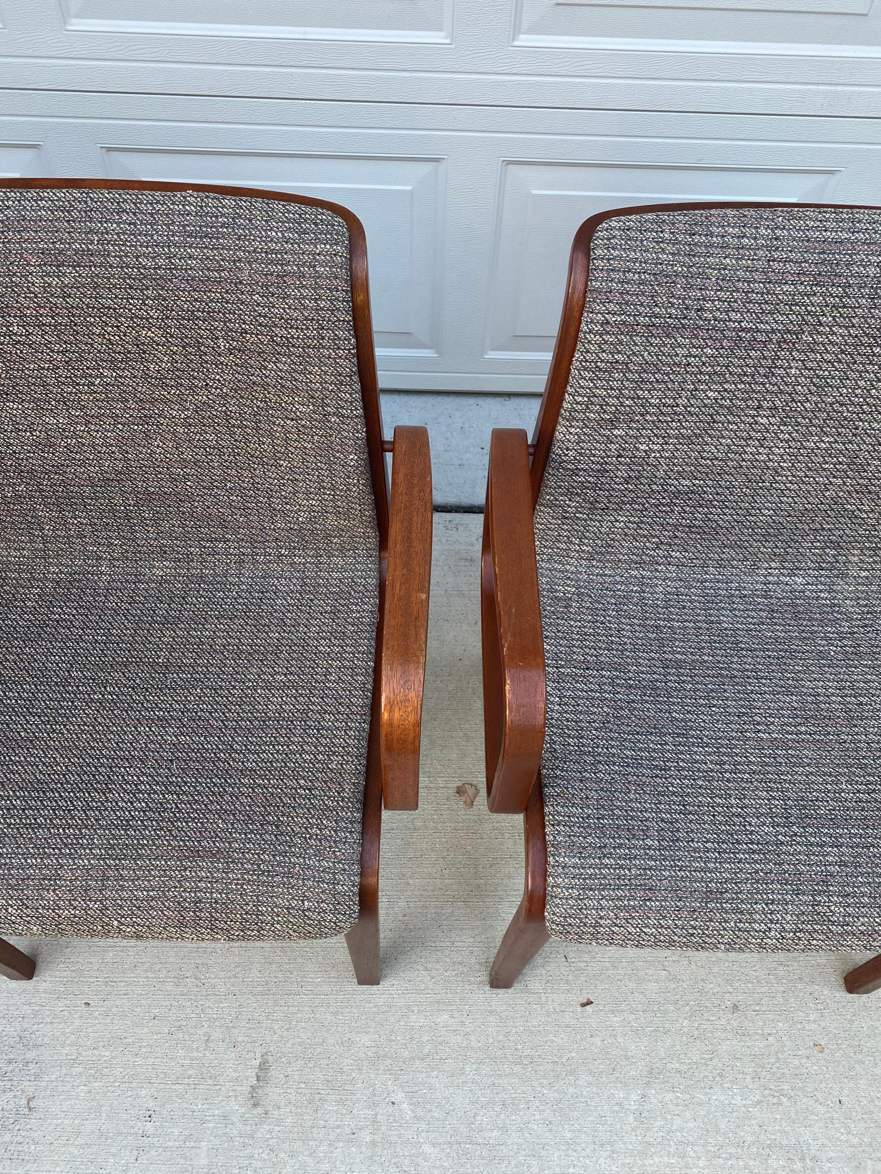 Late 20th Century Set of 4 1970s Walnut Knoll Bill Stephens Arm Chairs For Sale