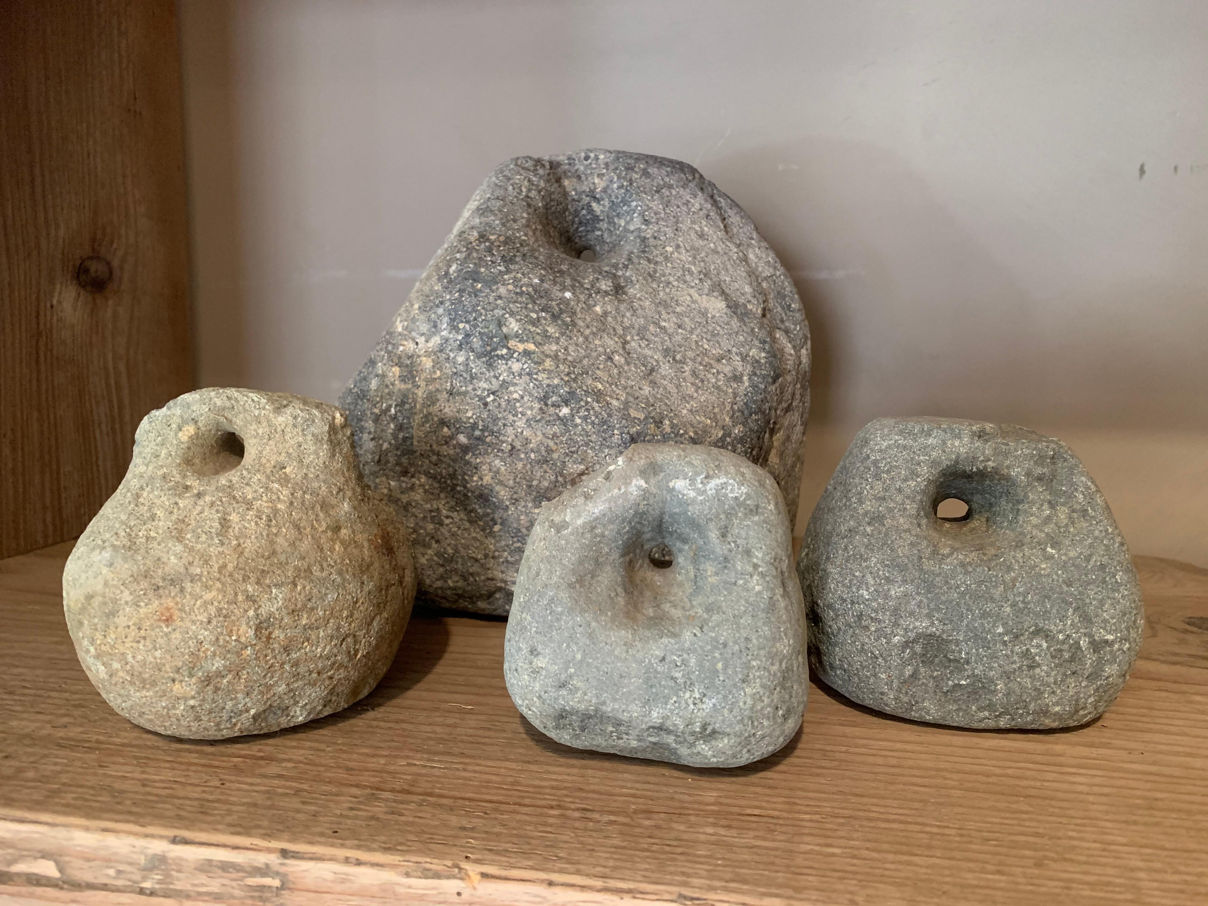 Set of 4 19th Century Chinese Stone Weights In Fair Condition In Vosselaar, BE