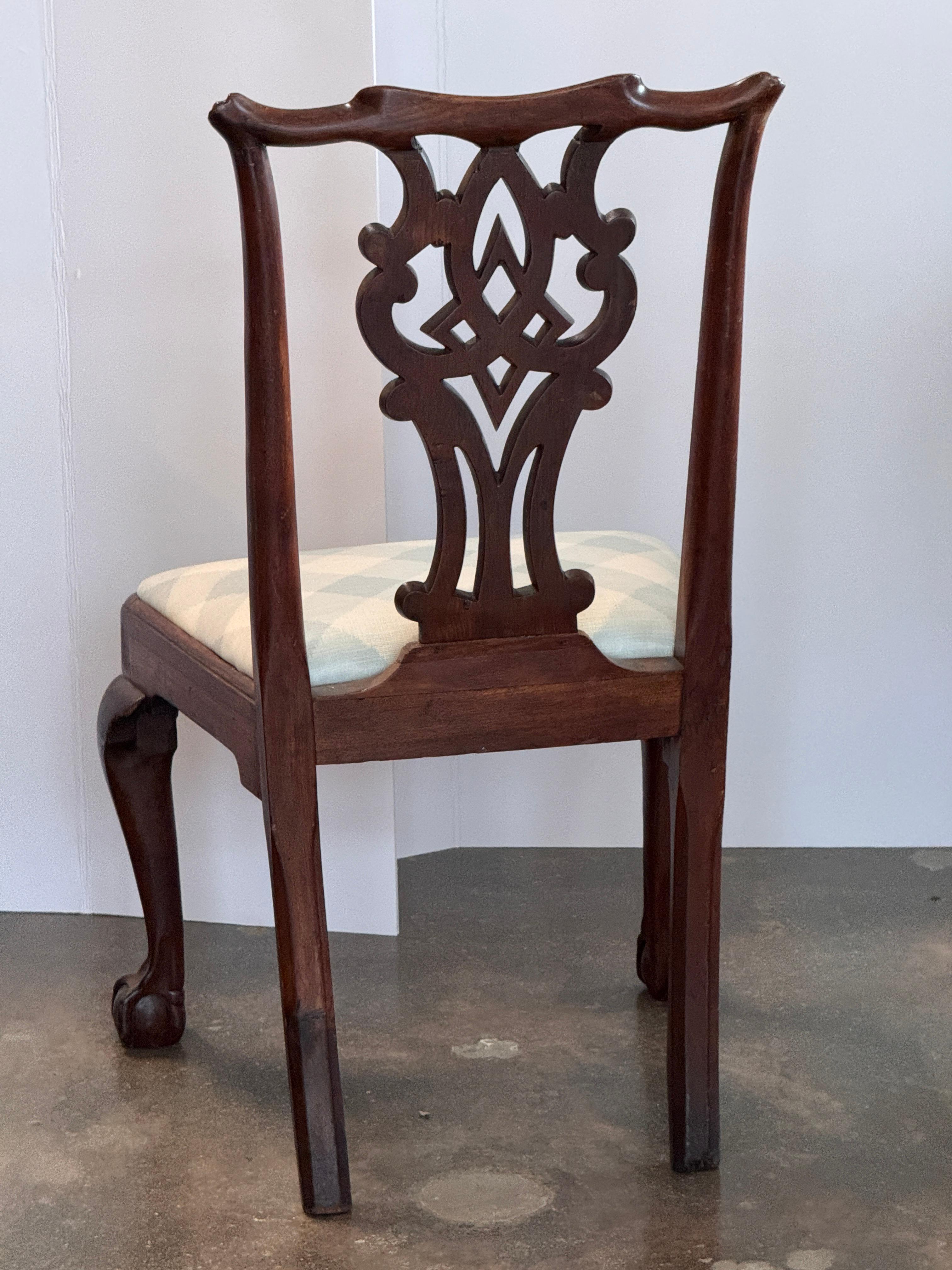 Set of 4 19th Century English Mahogany Chairs en venta 9